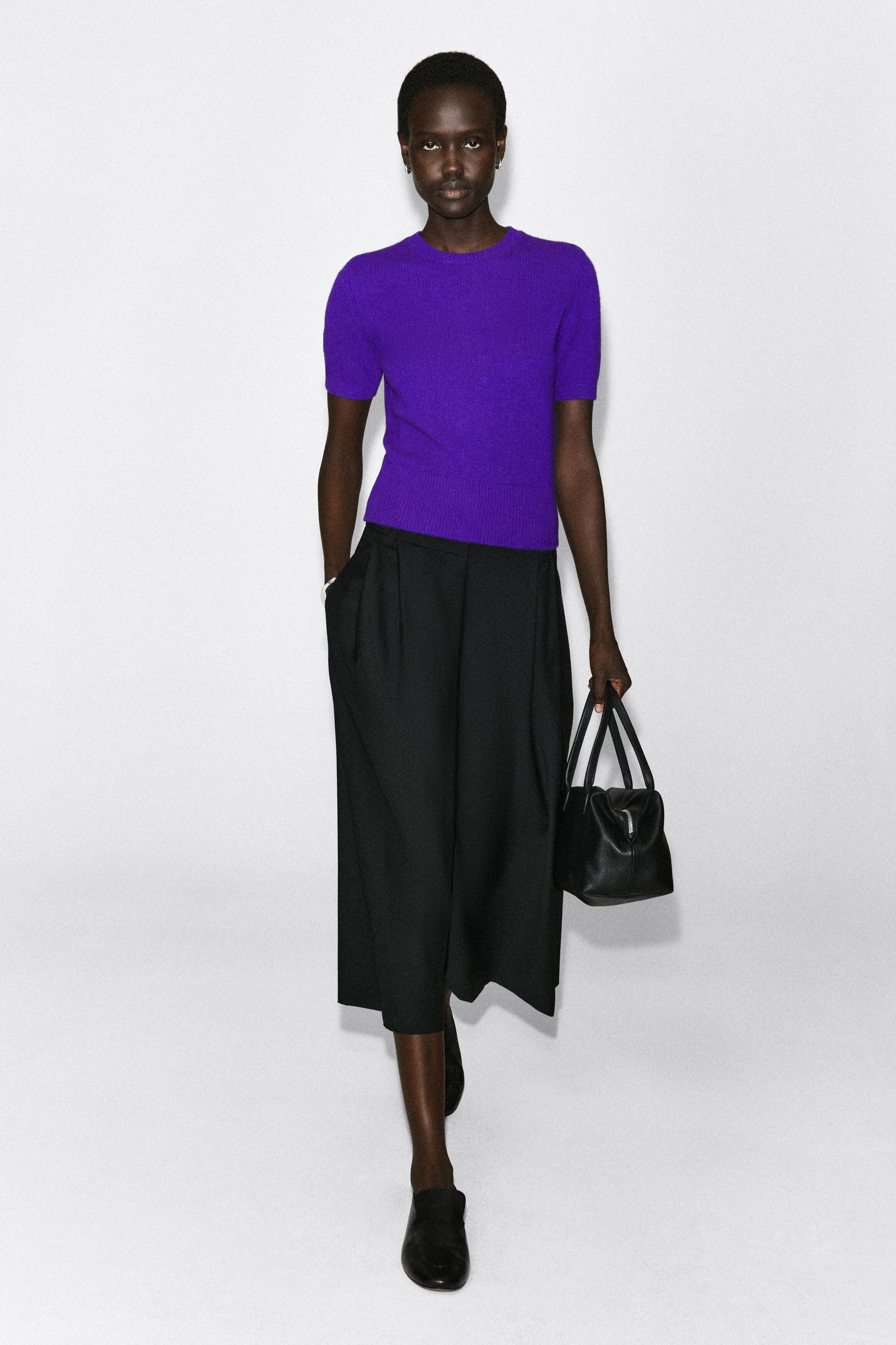 CASHMERE T-SHIRT - thumbnail 10
