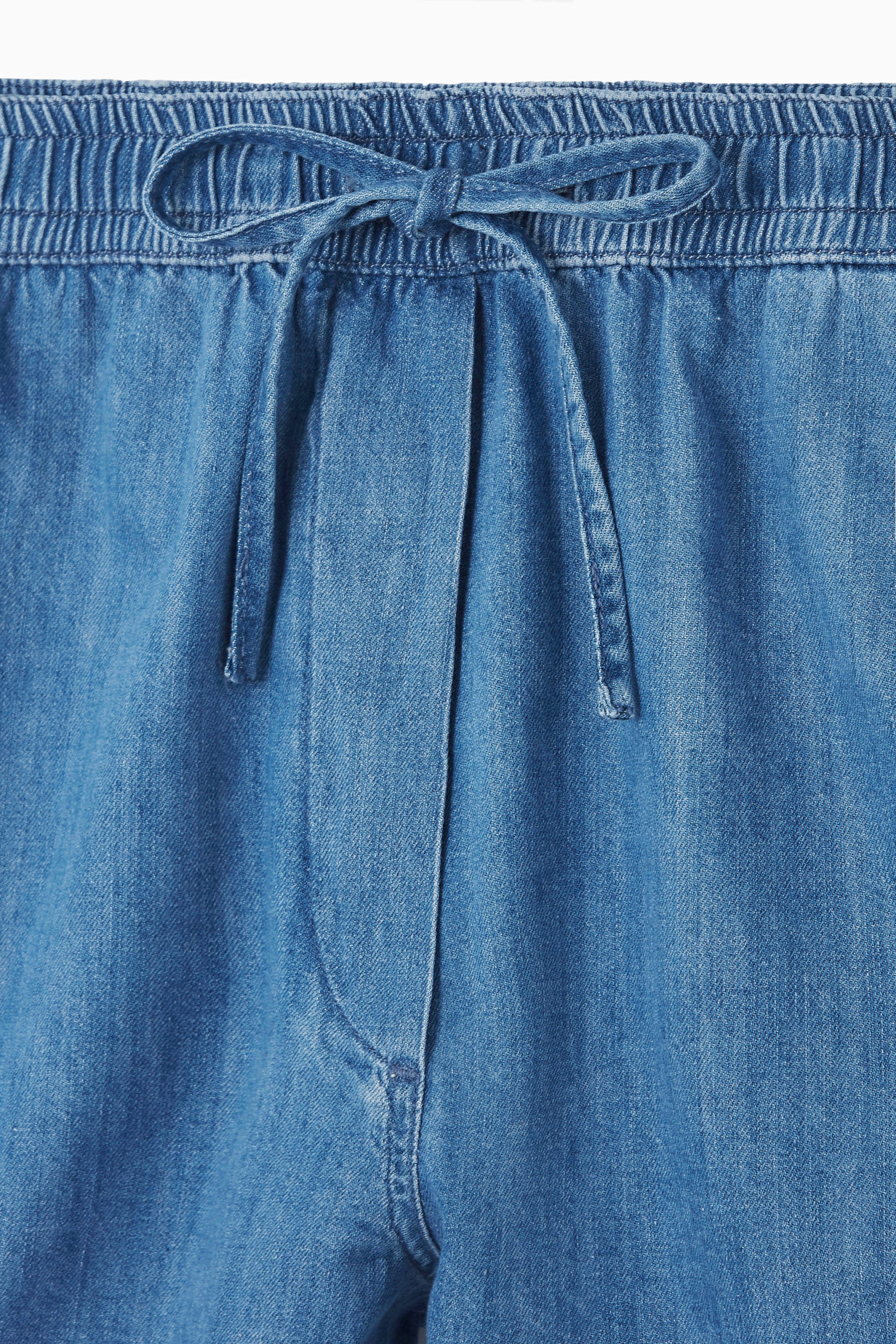 DRAWSTRING DENIM SHORTS
