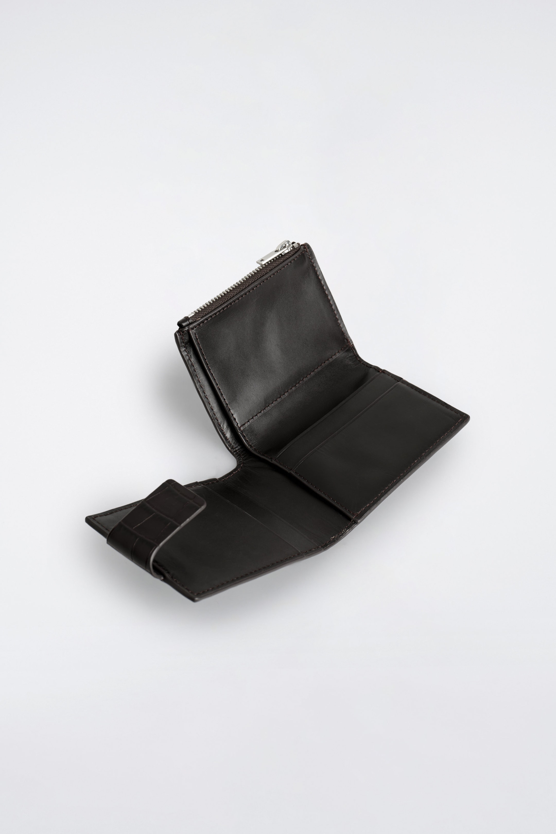 StillMedia/DescriptiveDetail