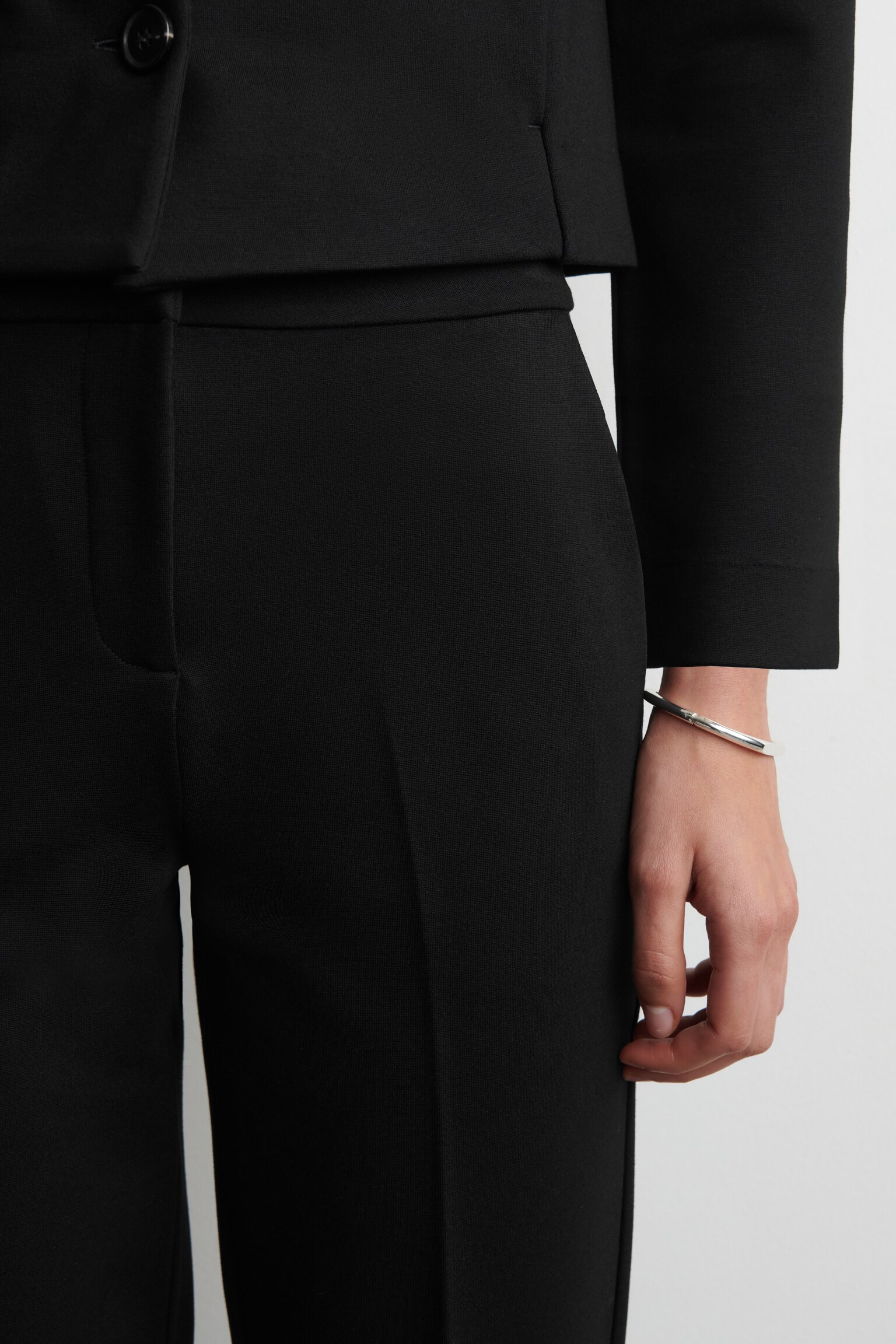 ELEGANTE HOSE MIT GERADEM BEIN - SCHWARZ - 3