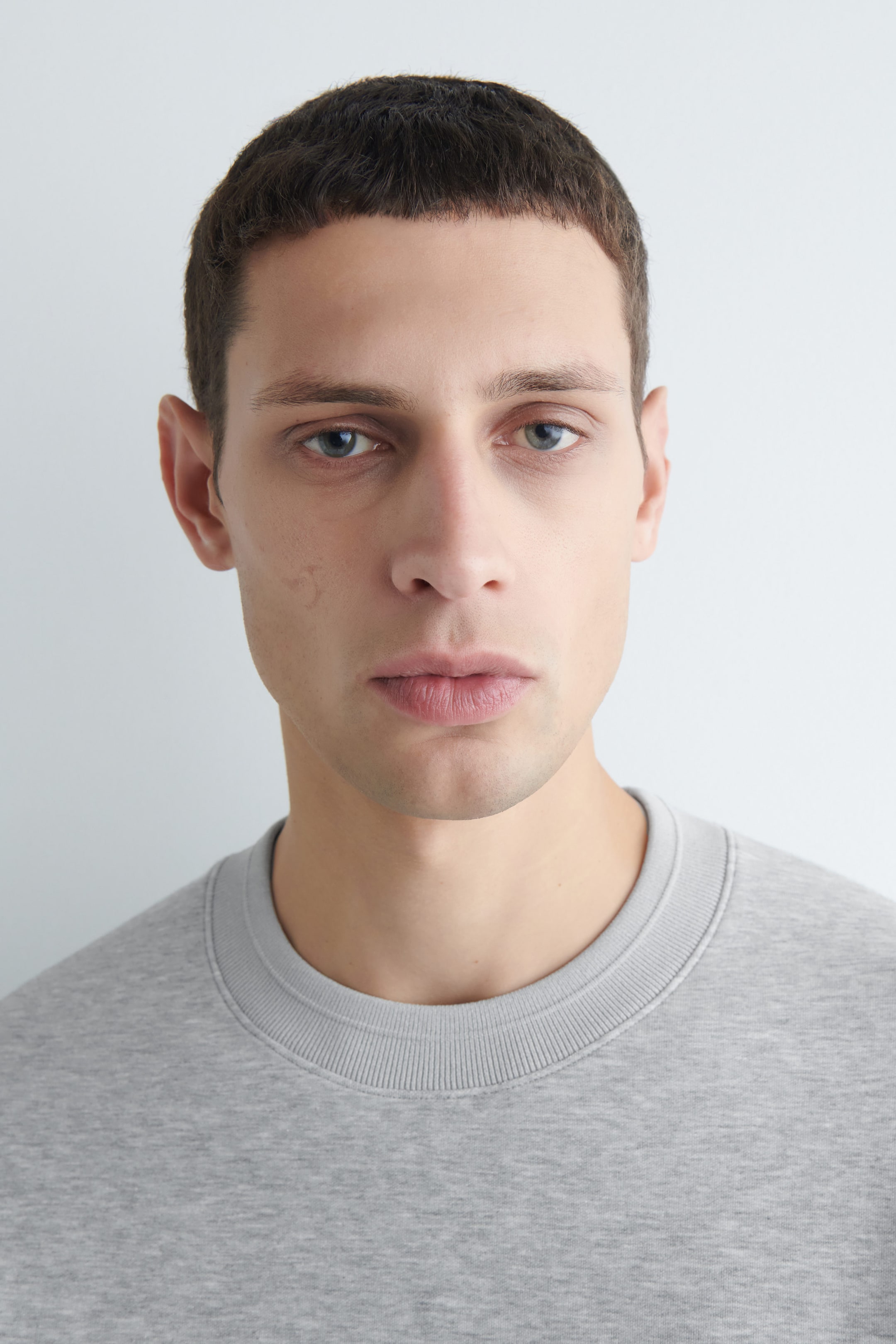 RELAXED SCUBA SWEATSHIRT