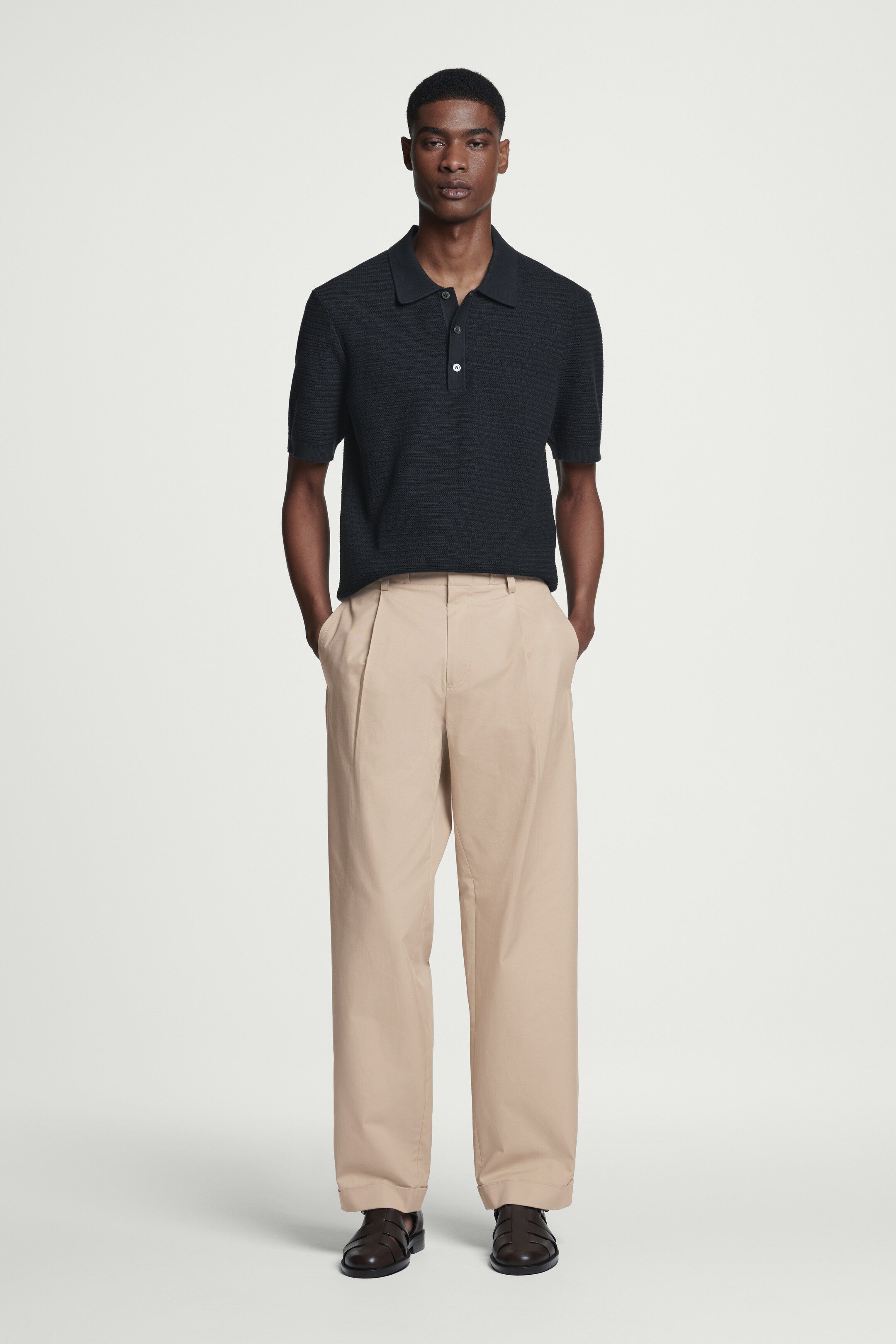 Vezi imaginea mai mare: TRICOU POLO DIN BUMBAC TEXTURAT - BLEUMARIN - BĂRBAŢI | H&M RO 2