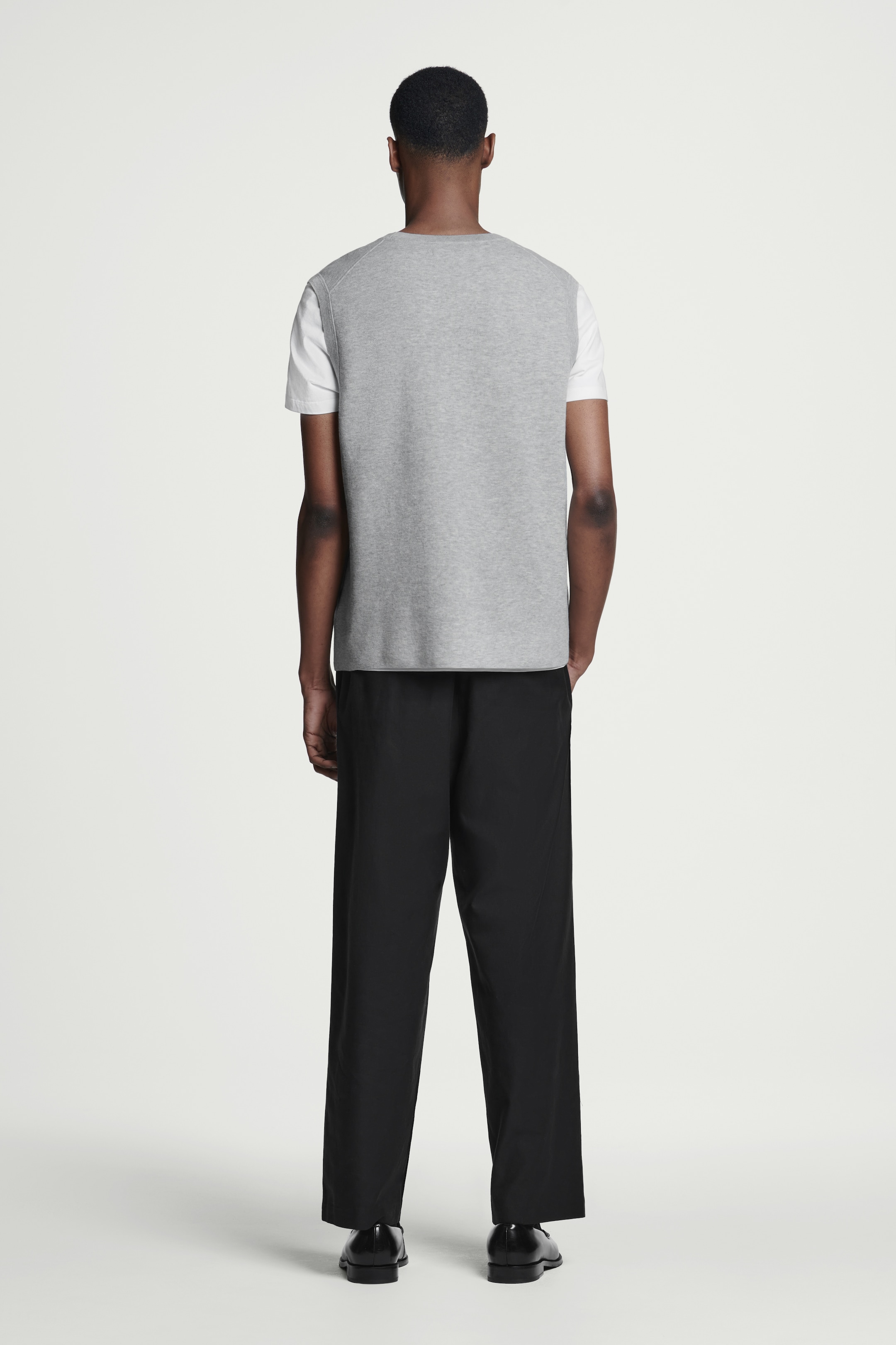 Grotere afbeelding bekijken: DUBBELZIJDIG GEBREID TANKTOP - GRIJS MÉLANGE - HEREN | H&M BE 4