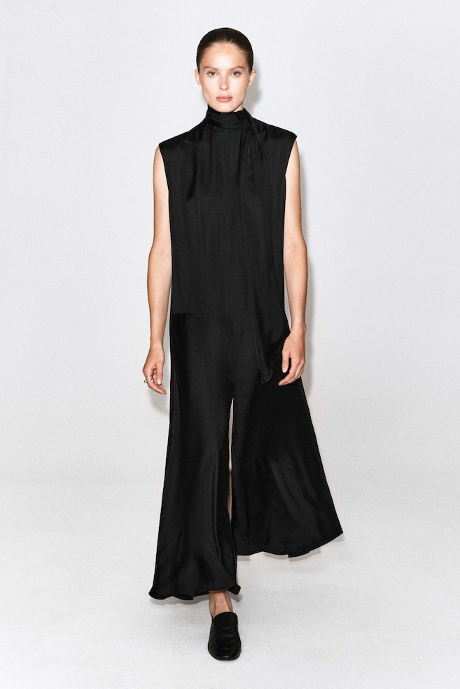 SCARF-DETAIL SATIN MAXI DRESS — CARBON