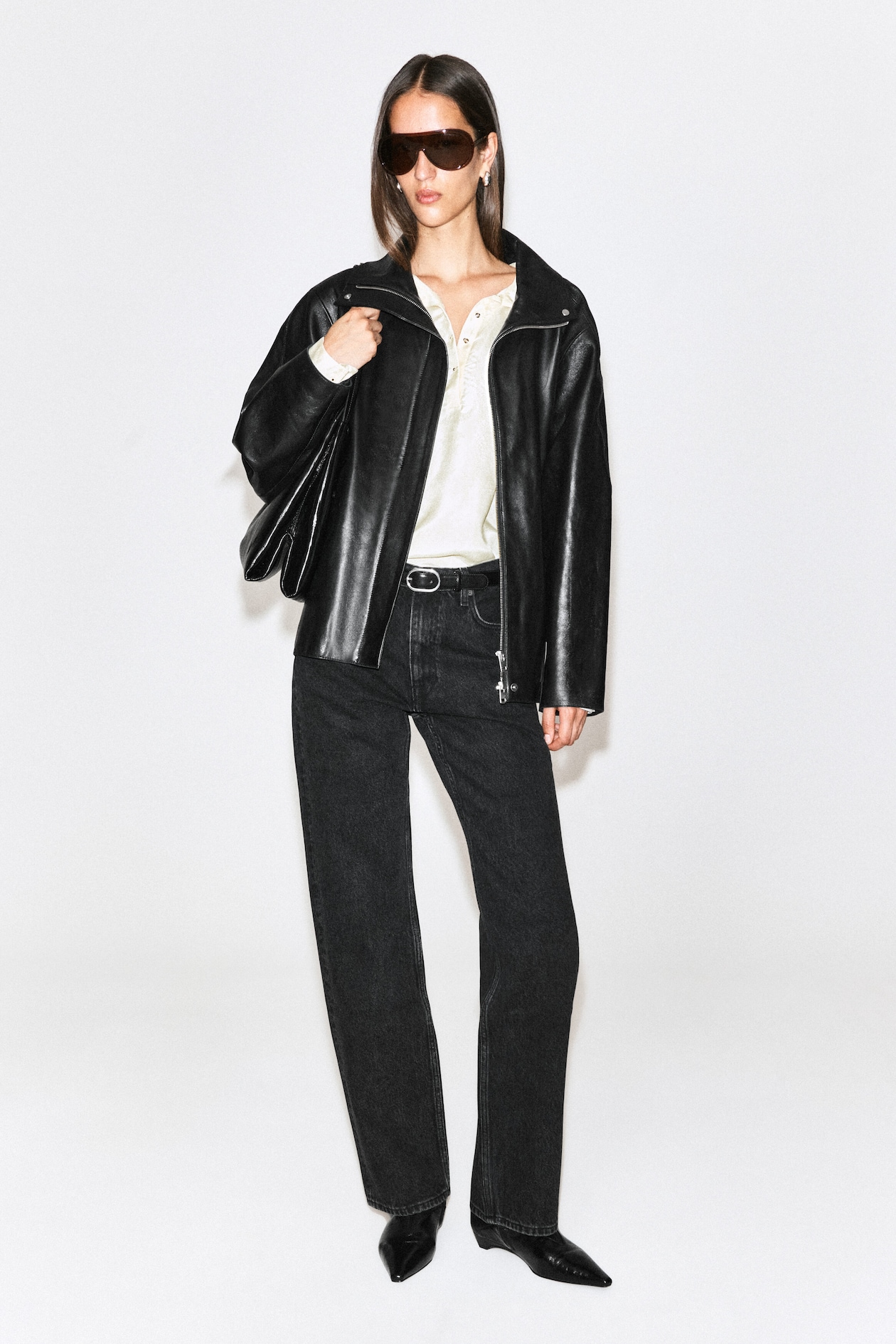 CHORD STRAIGHT-LEG JEANS — FADED BLACK