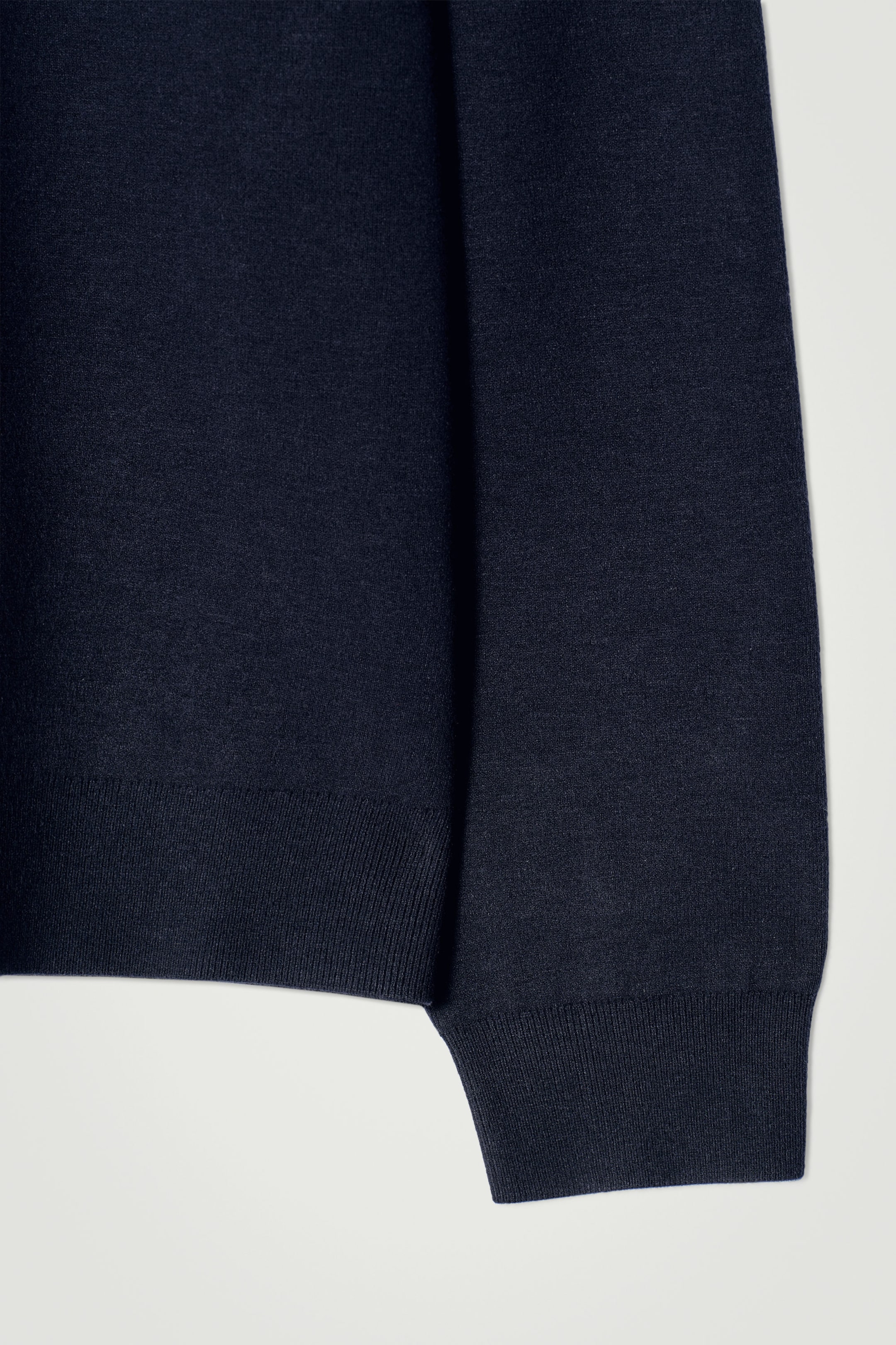 StillMedia/DescriptiveDetail