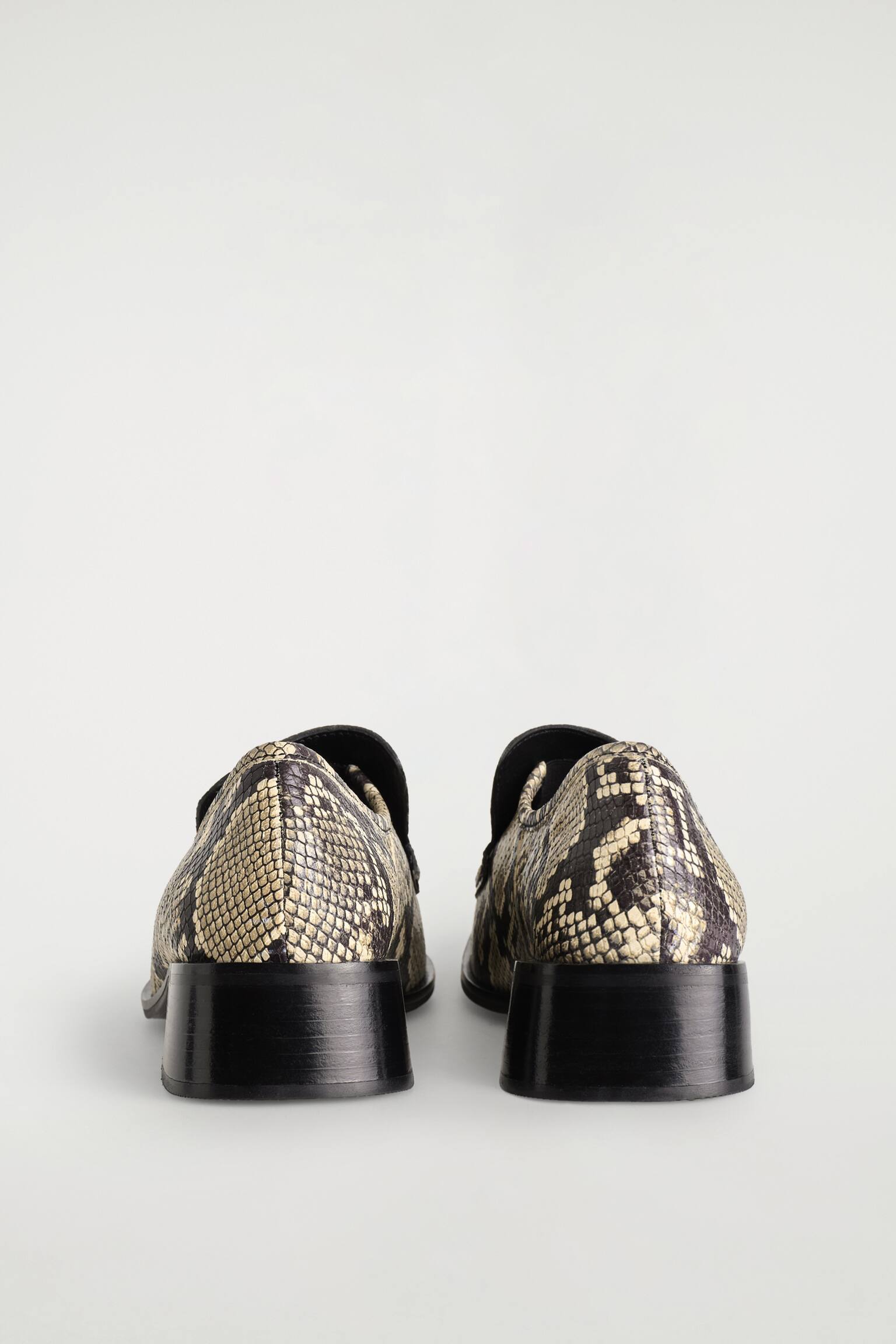 LÄDERLOAFERS MED BLOCKKLACK OCH FYRKANTIG TÅ - BEIGE-ORMSKINNSMÖNSTRAD - 3