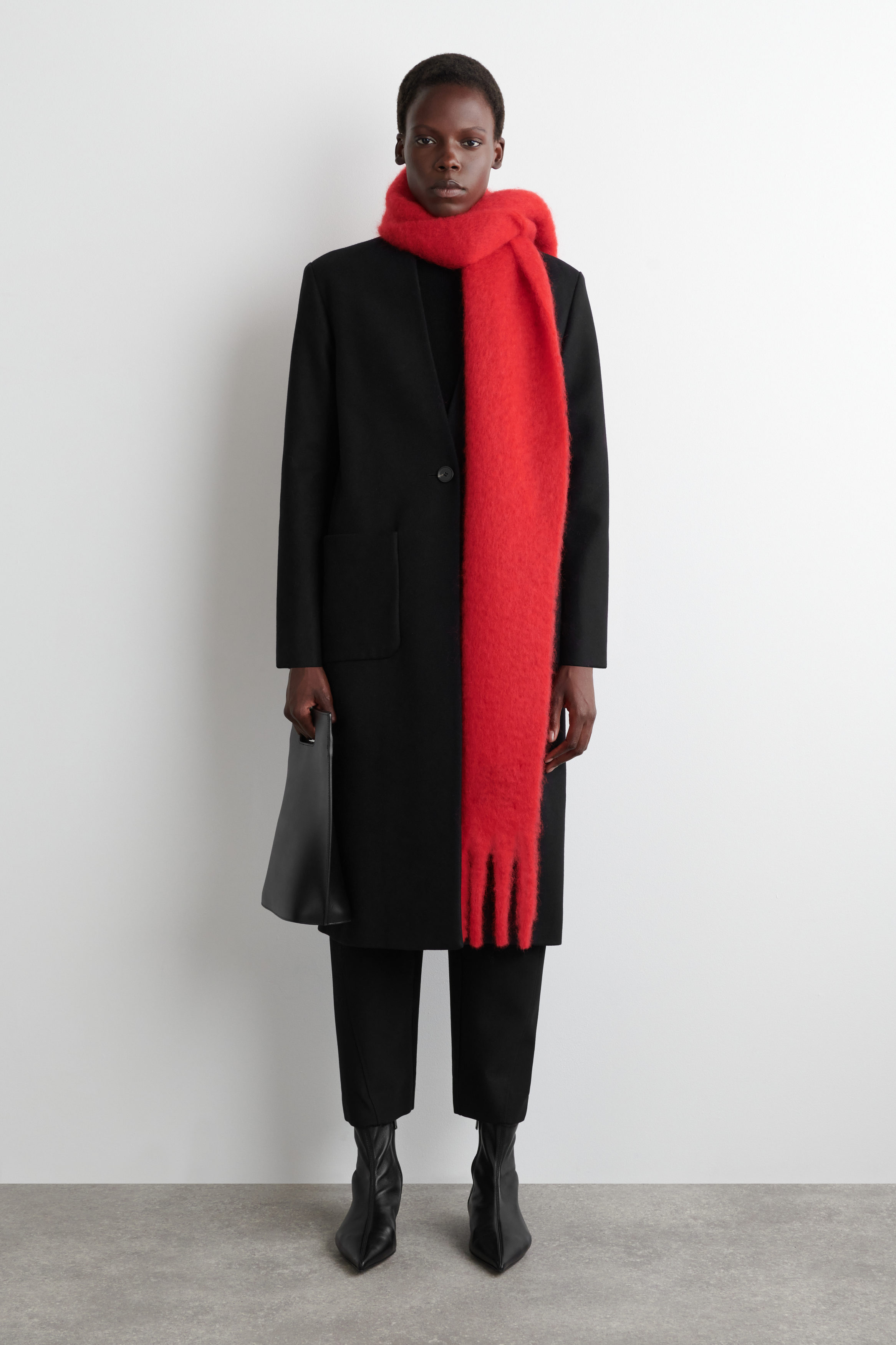 FRINGED BRUSHED-MOHAIR SCARF - RED | COS US