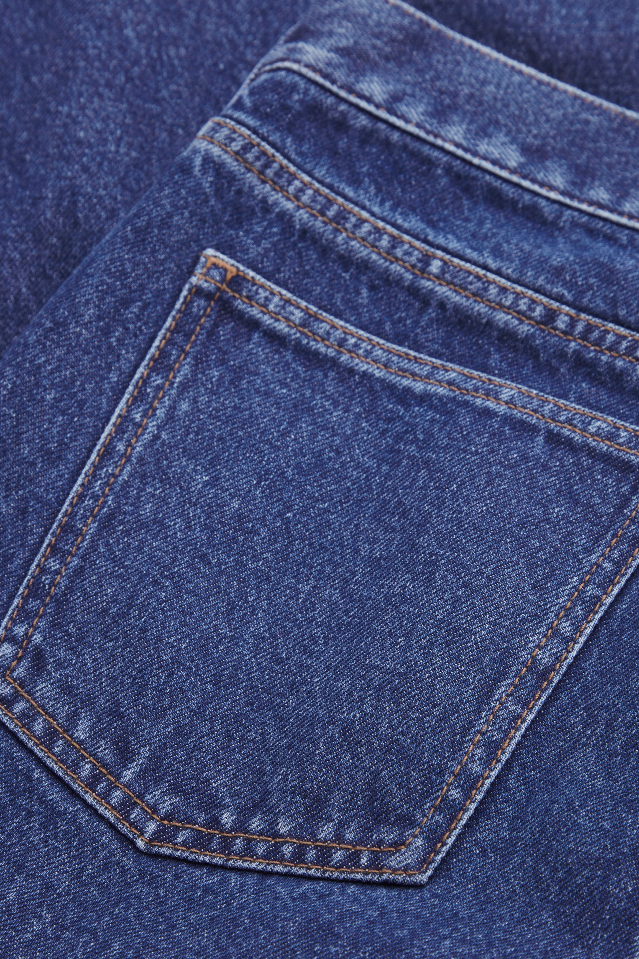 StillMedia/DescriptiveDetail