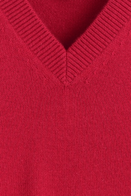 SCULPTED PURE CASHMERE V-NECK SWEATER — RED 7