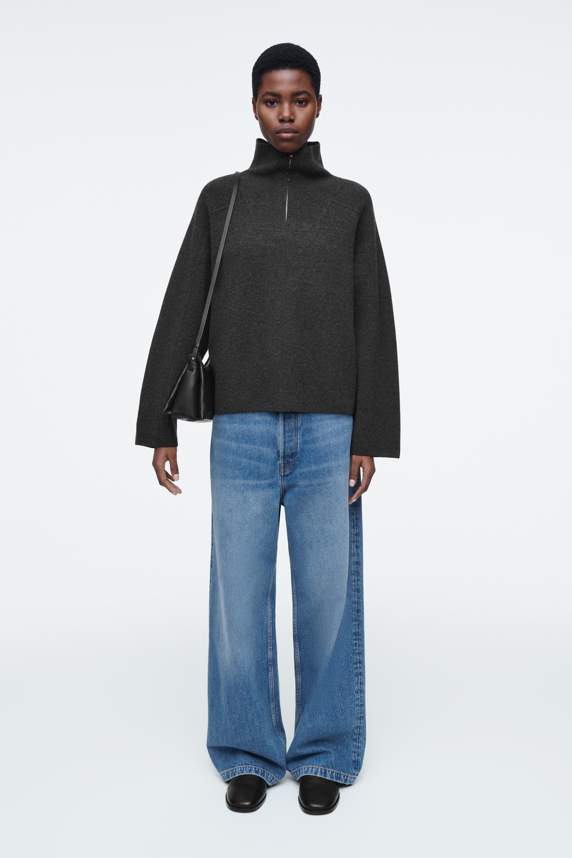 Zobacz większy obraz: SWETER Z WEŁNĄ MERYNOSOWĄ Z KRÓTKIM SUWAKIEM - CIEMNOSZARY MELANŻ | H&M PL 5