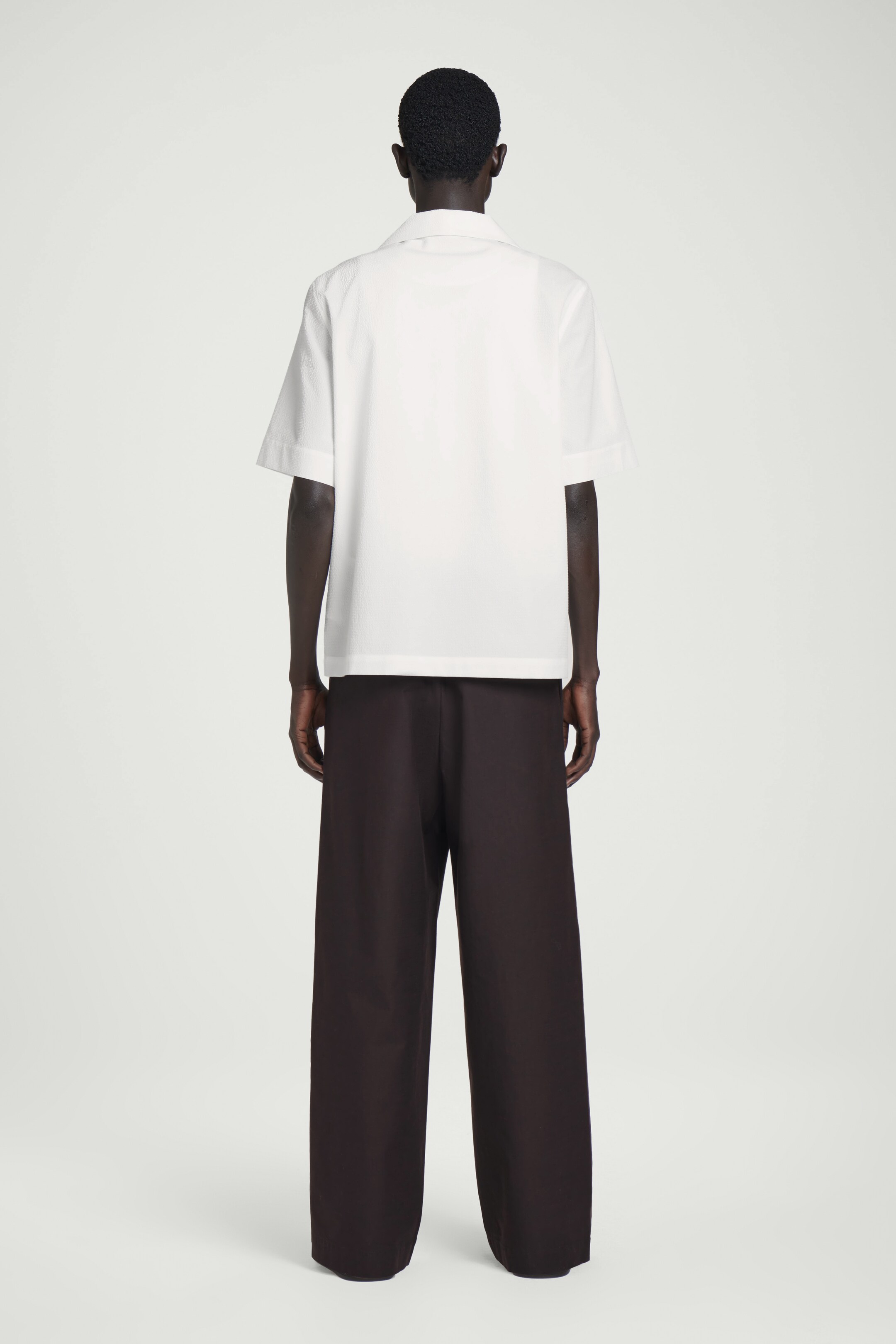 Ingrandisci l'immagine: CAMP-COLLAR SEERSUCKER SHIRT - WHITE - UOMO | H&M CH 2
