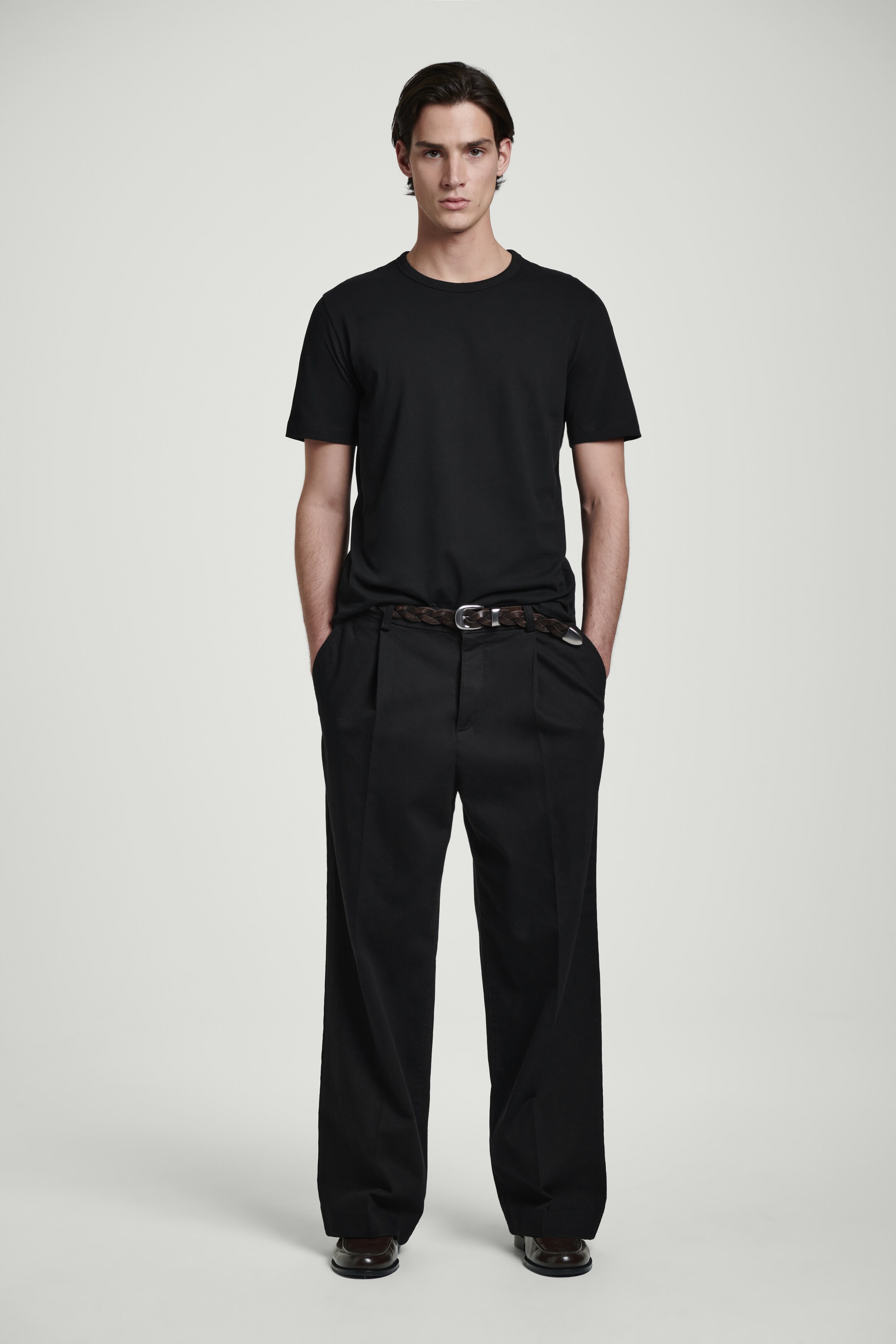 Agrandir l'image: T-SHIRT EN COTON BROSSÉ - NOIR - HOMME | H&M CH 2