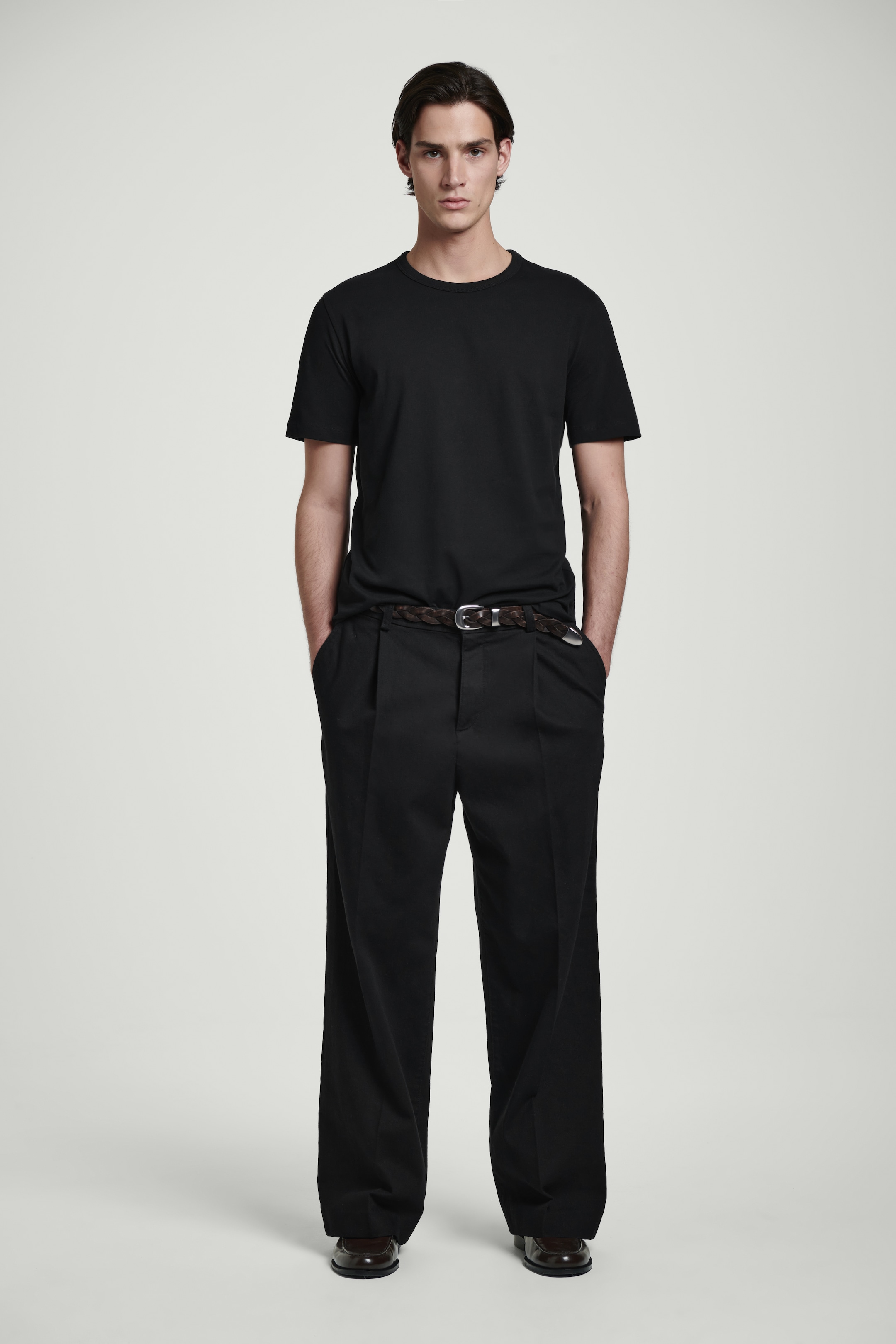 Visualizza immagine più grande: T-SHIRT IN COTONE SPAZZOLATO - NERO - UOMO | H&M IT 2