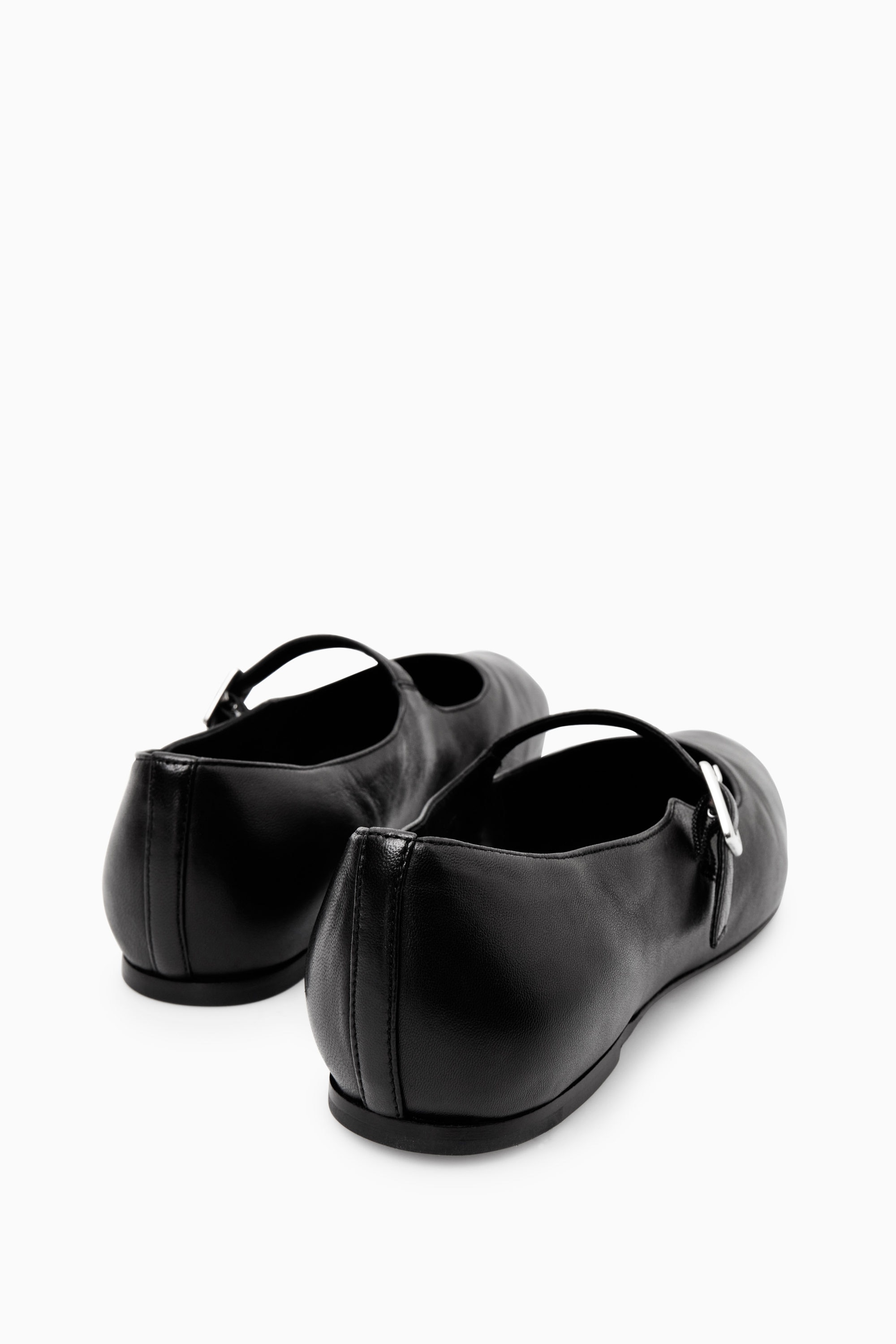 PLEATED LEATHER MARY-JANE BALLET FLATS - BLACK | COS