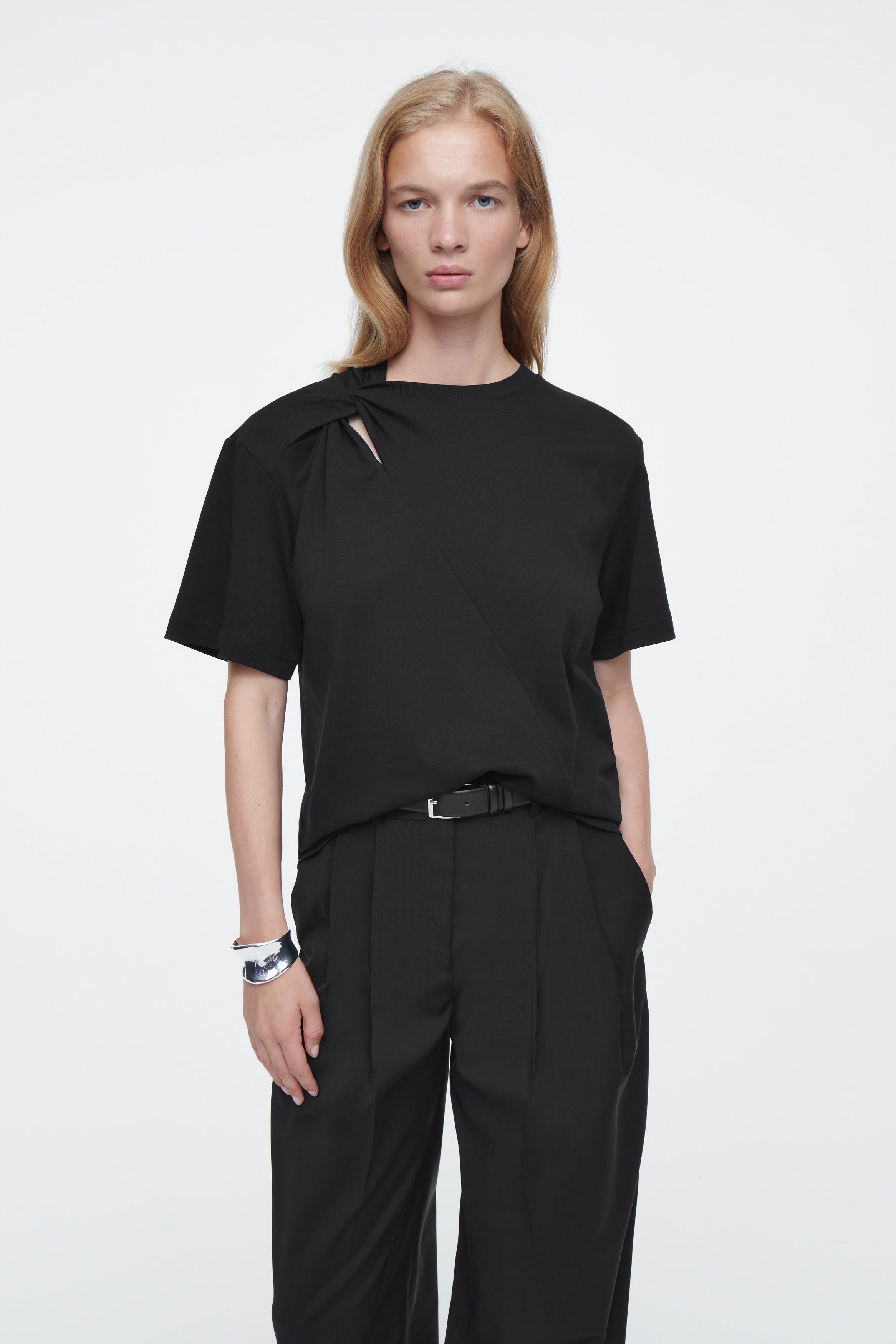 トップス THETOE kordela twist shirt Kordela Twist Shirt – THE TOÉ