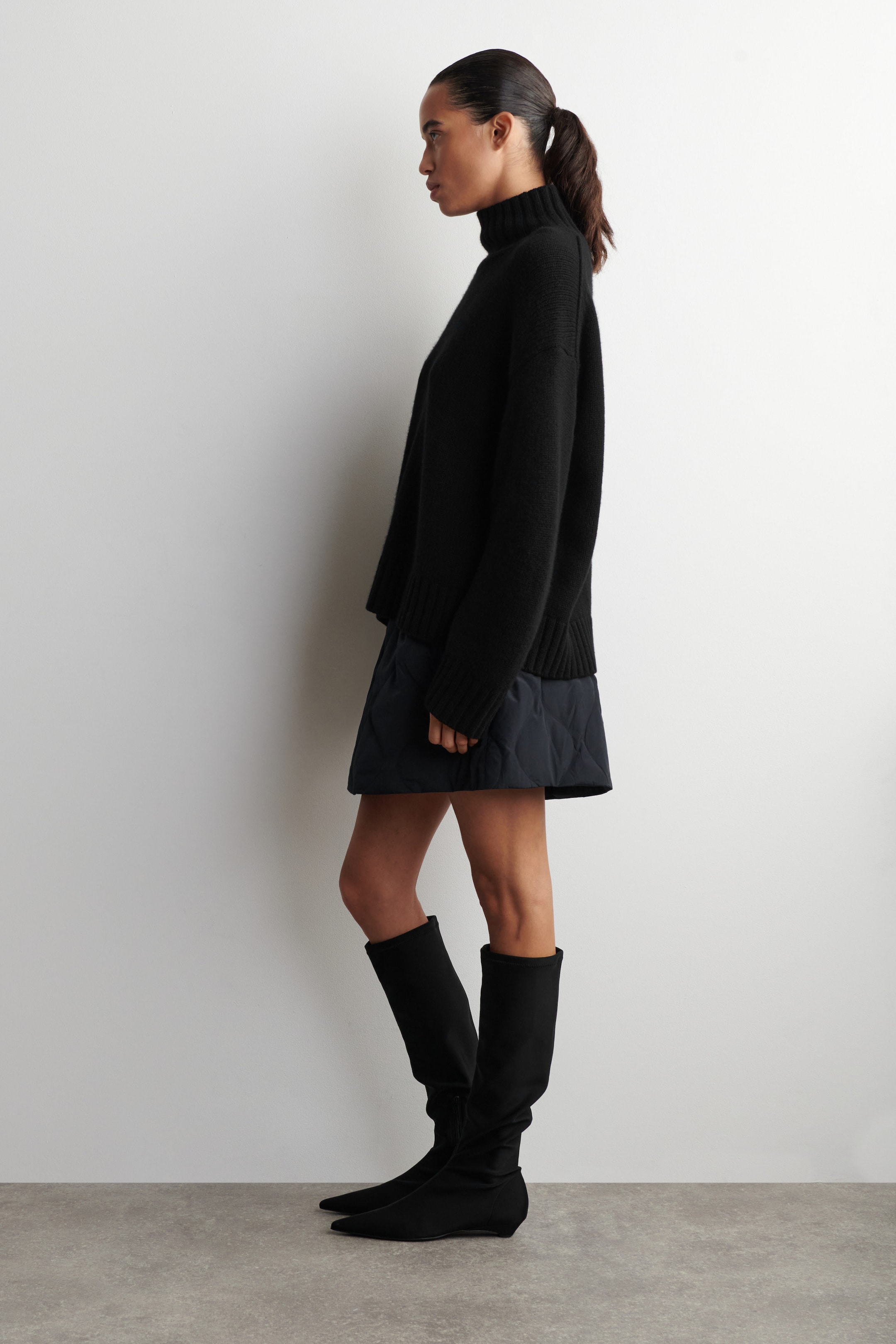 QUILTED DOWN MINI SKIRT