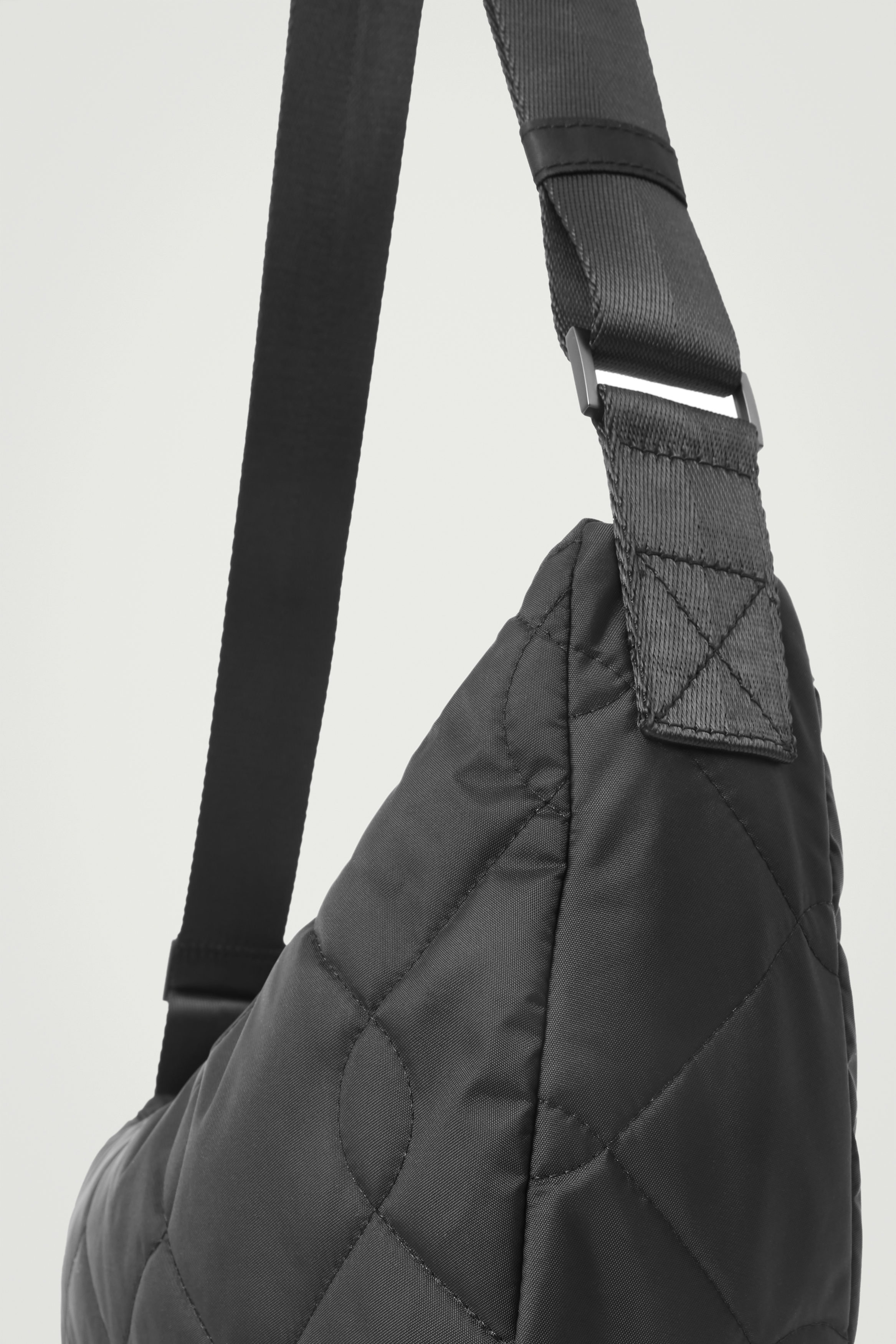 QUILTED CROSSBODY BAG - NYLON - BLACK | COS