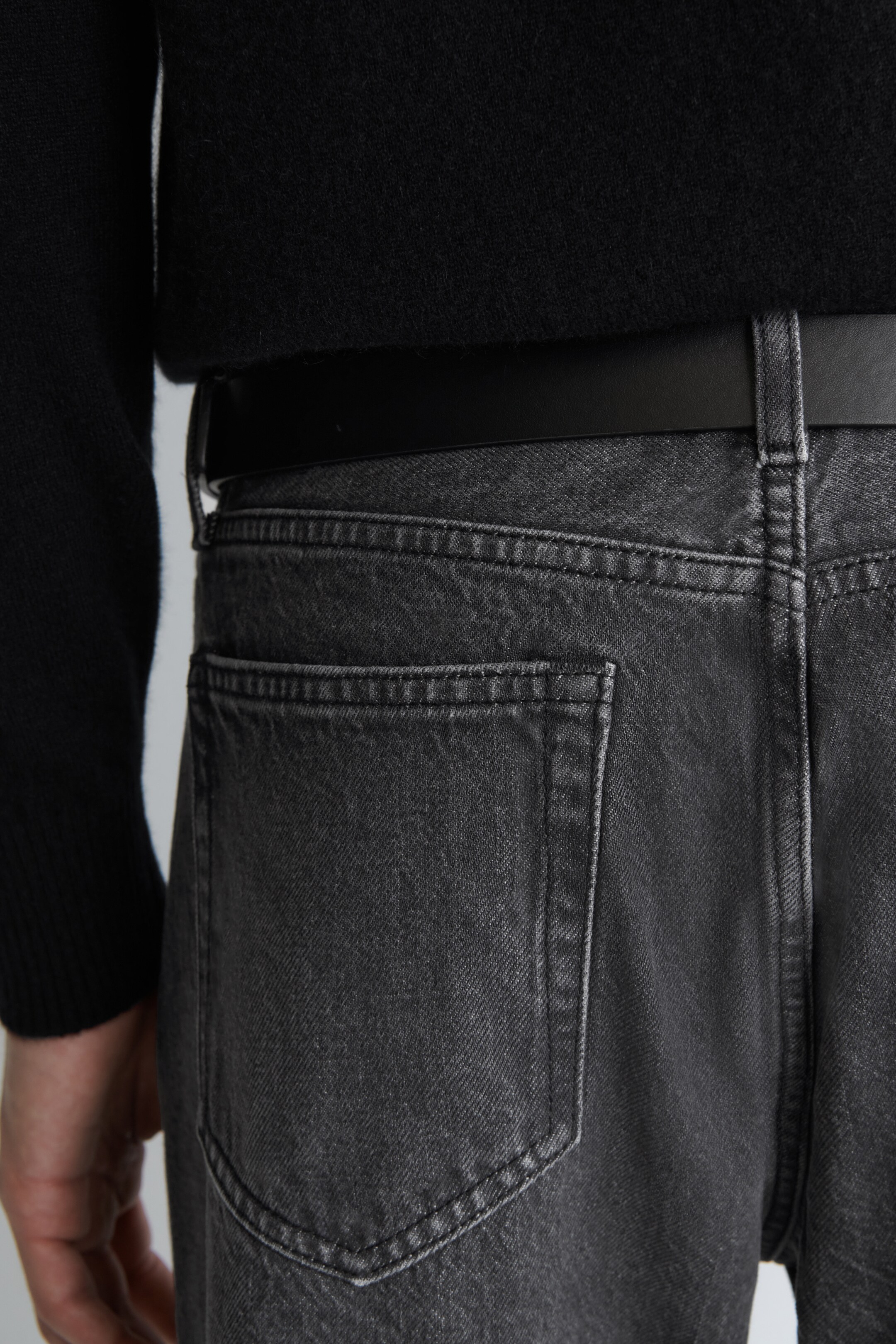 Agrandir l'image: JEAN DROIT SIGNATURE - NOIR DÉLAVÉ - HOMME | H&M BE 6