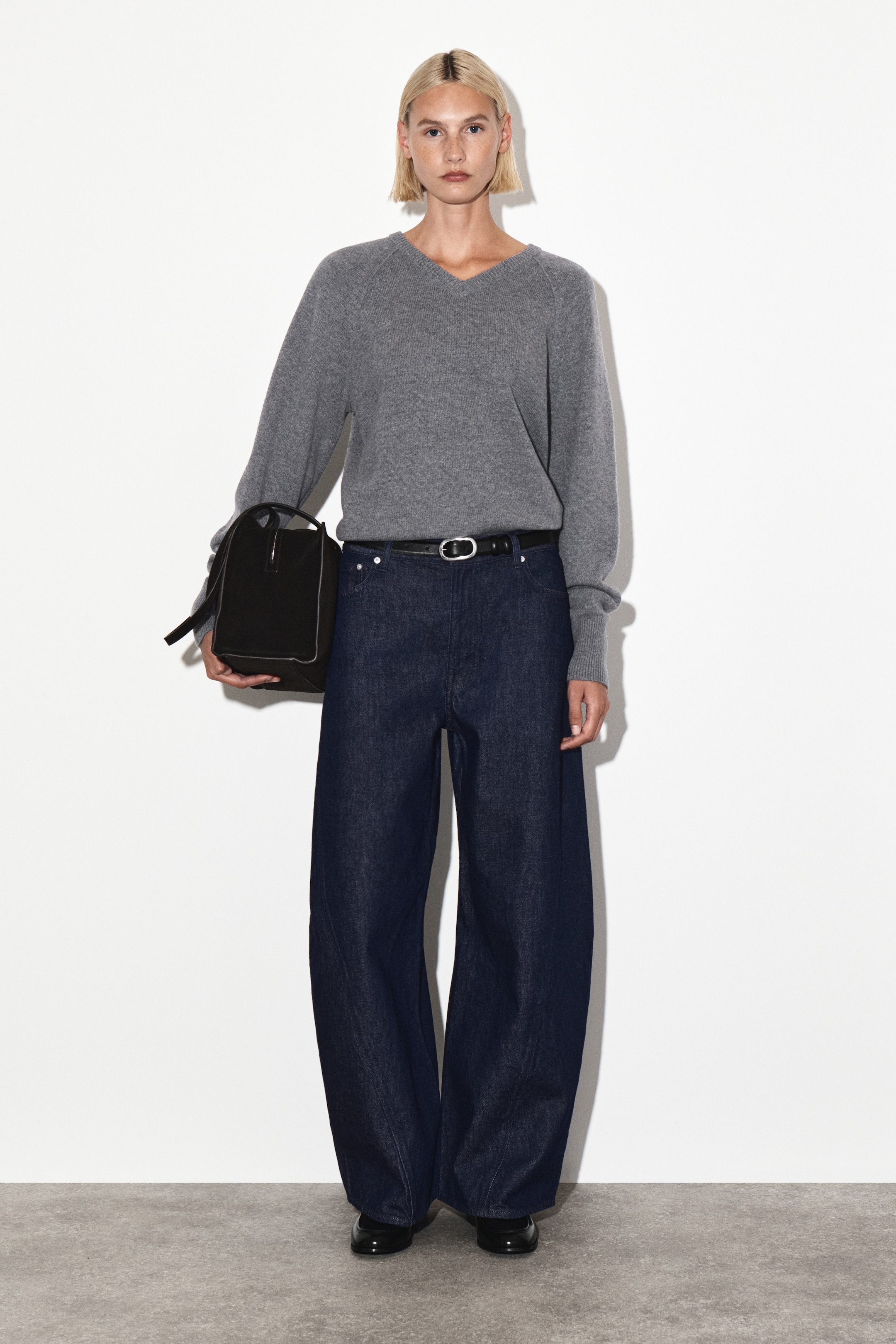 Visualizza immagine più grande: JEANS TWIST DAL TAGLIO BARREL - INDACO - DONNA | H&M IT 1