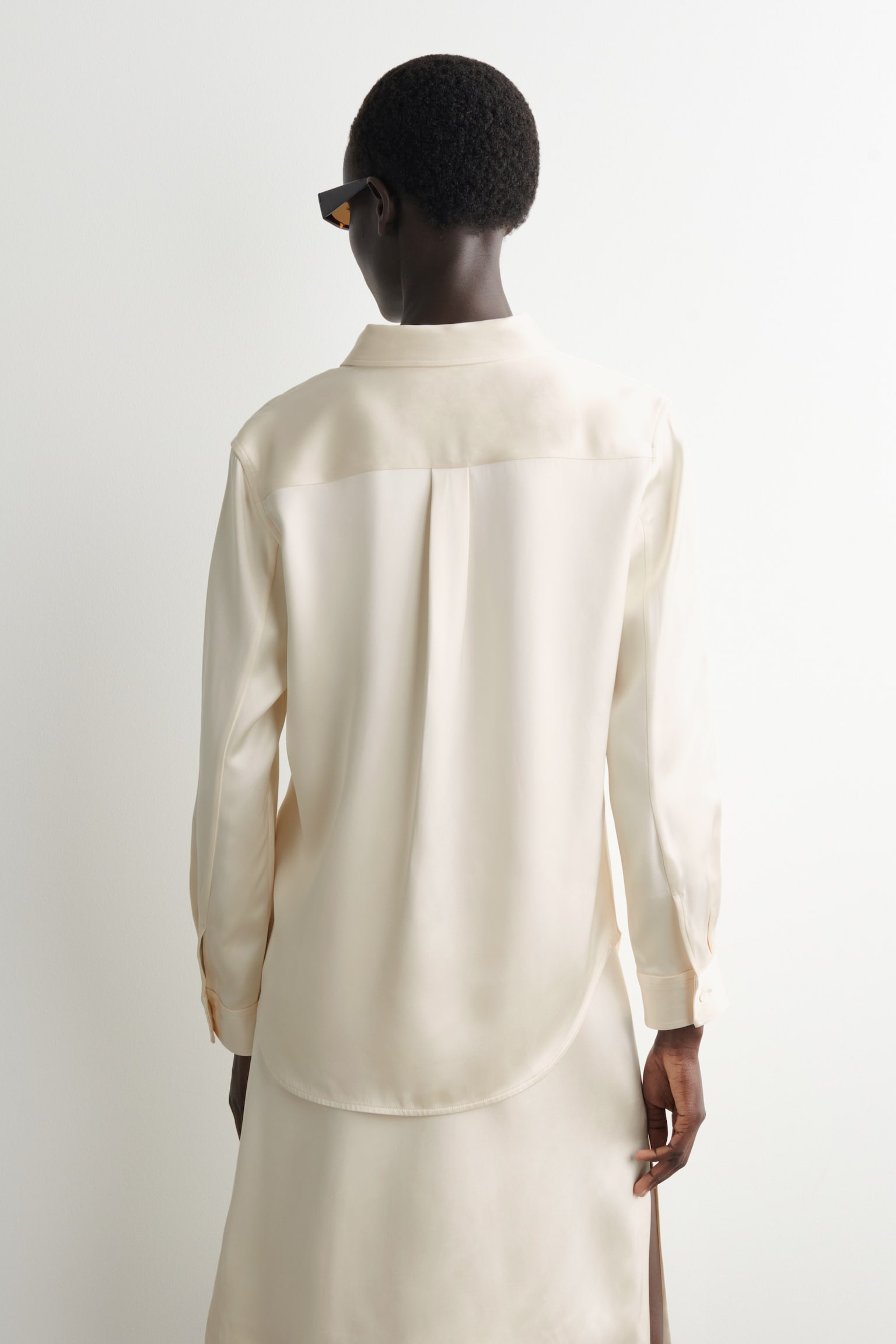 SATINSKJORTE MED BUTTON DOWN-KRAVE-HVID - 3