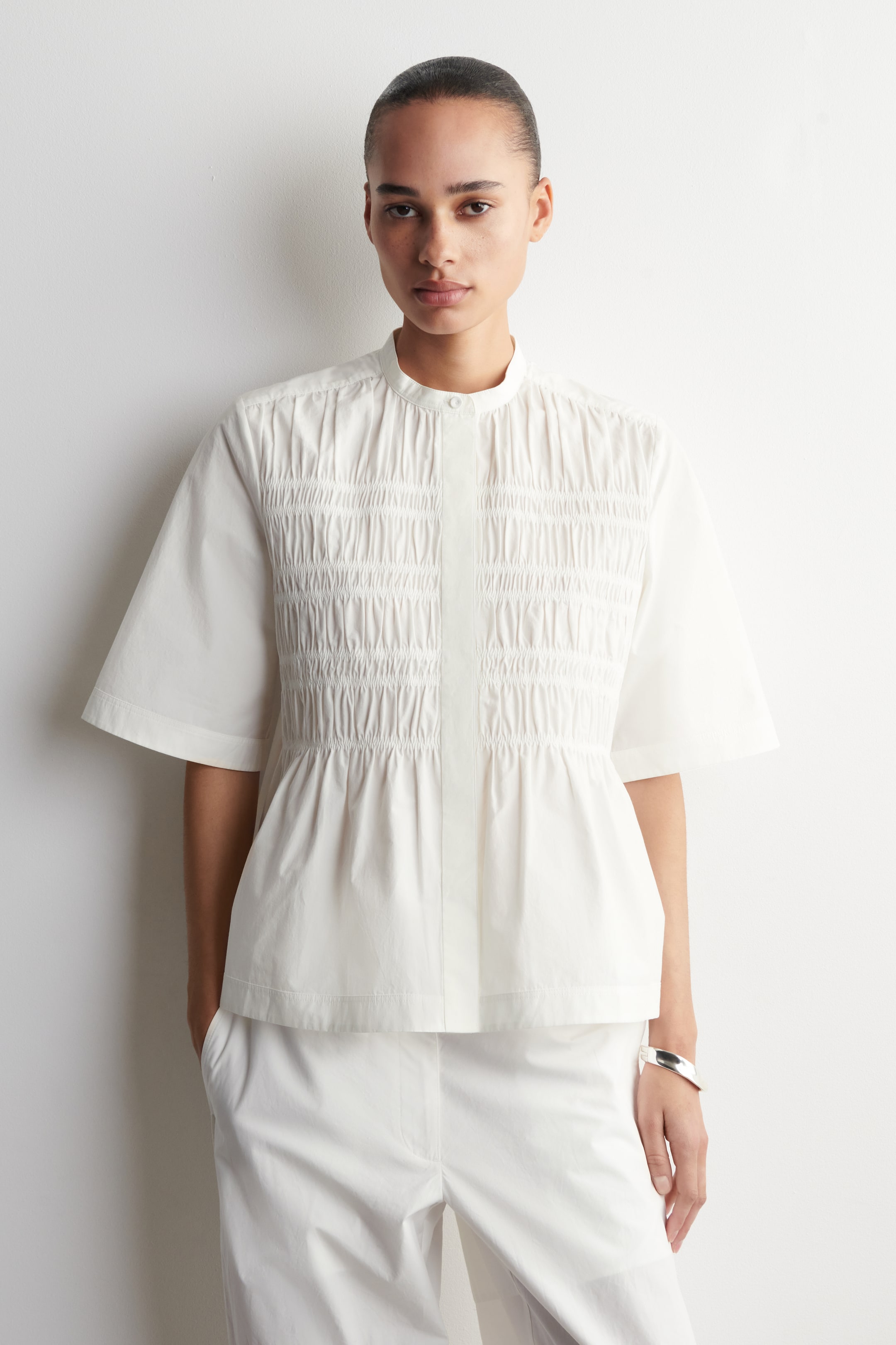 הצגת תמונה גדולה יותר: RUCHED COTTON BLOUSE - לבן - Ladies | H&M IL 1