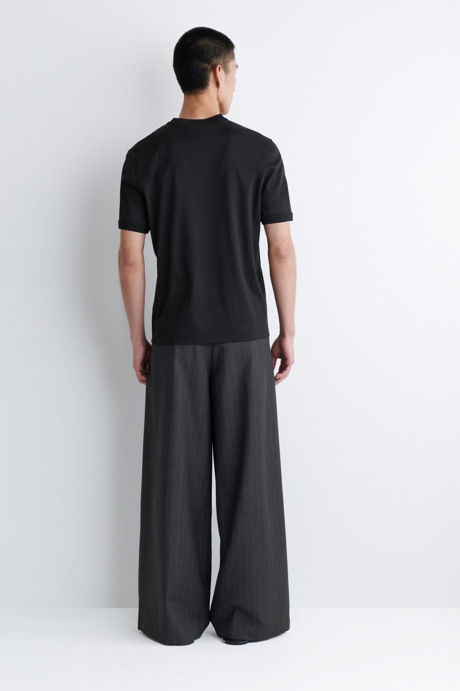 MERINO WOOL WIDE-LEG TROUSERS - BLACK / PINSTRIPED - 6