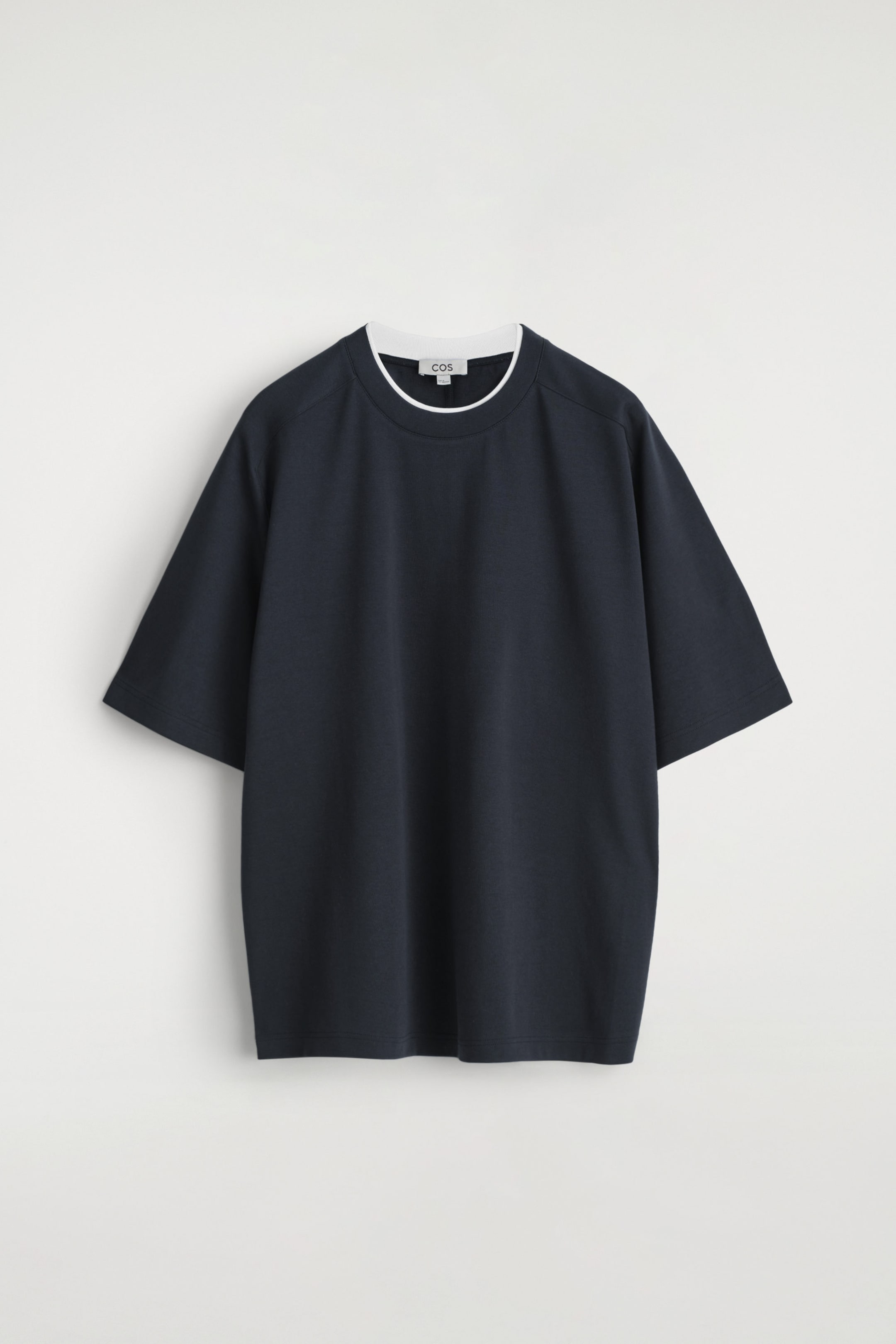 OVERSIZED-T-SHIRT MIT LAGENEFFEKT