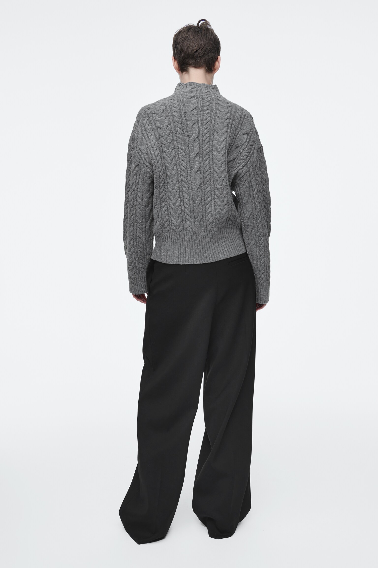 CABLE-KNIT WOOL FUNNEL-NECK JUMPER - GREY - 3