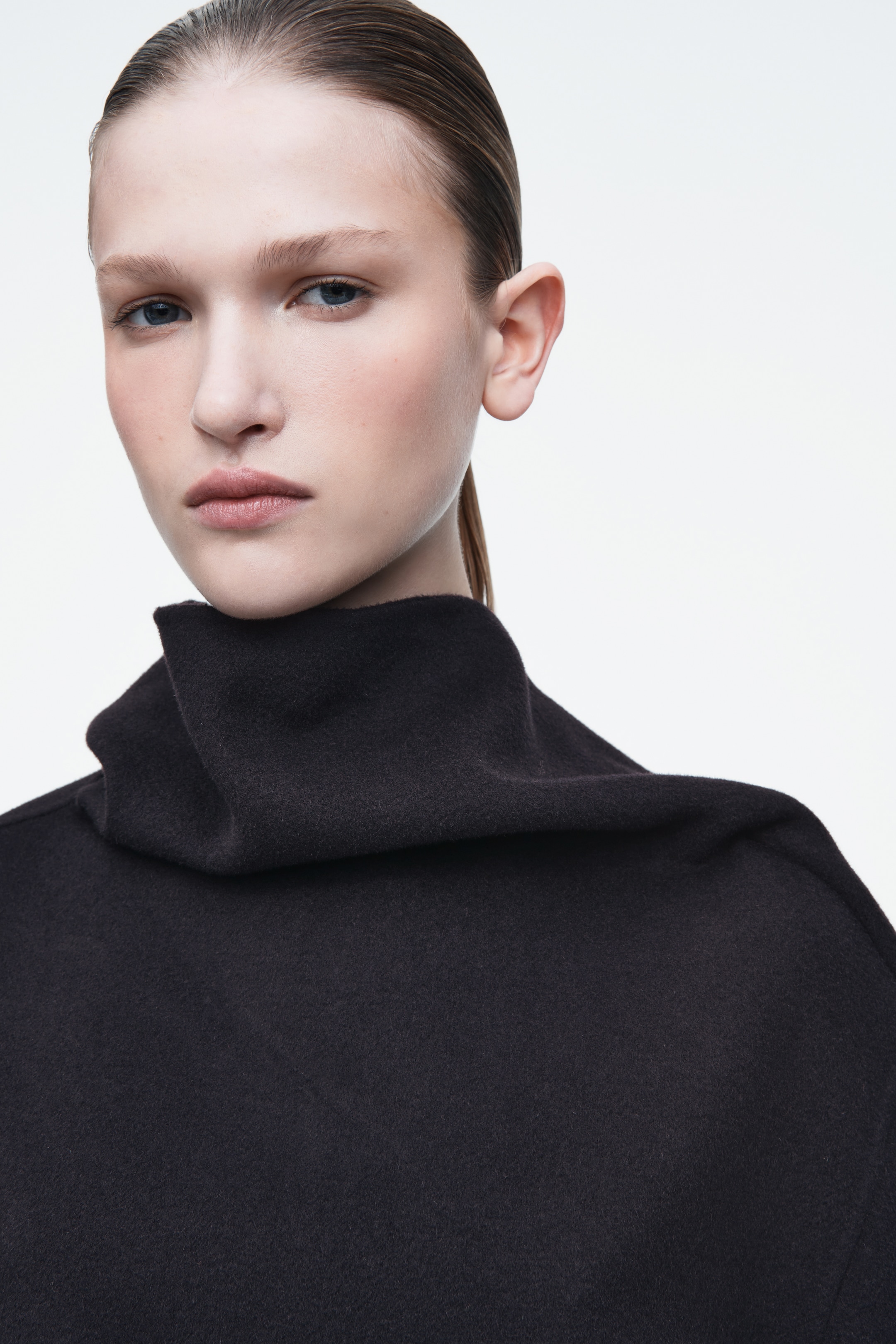 Grotere afbeelding bekijken: ASYMMETRISCHE DUBBELZIJDIGE WOLLEN TOP - MARINEBLAUW - DAMES | H&M NL 5