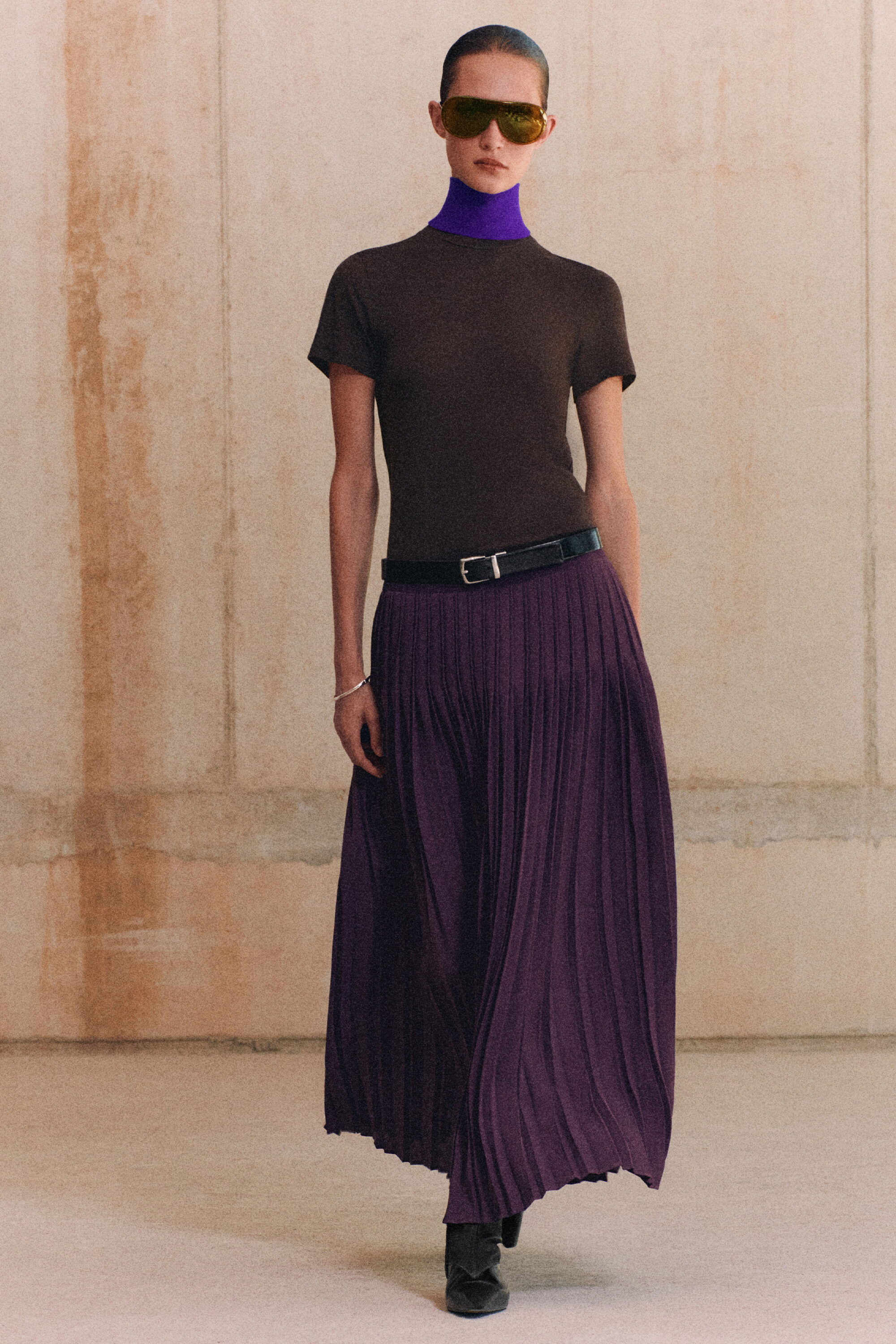 PLEATED CREPE MIDI SKIRT thumbnail 9