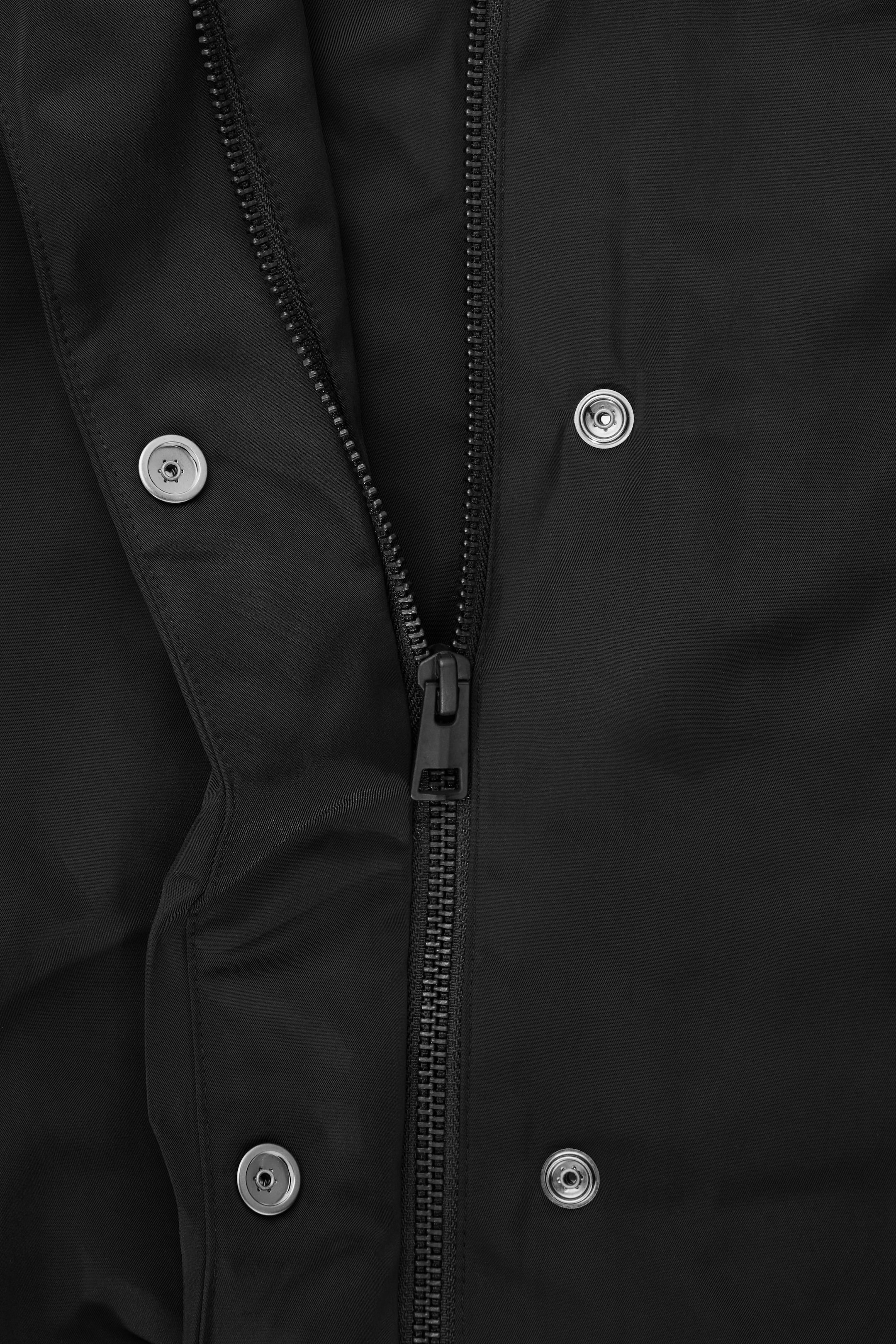 StillMedia/DescriptiveDetail