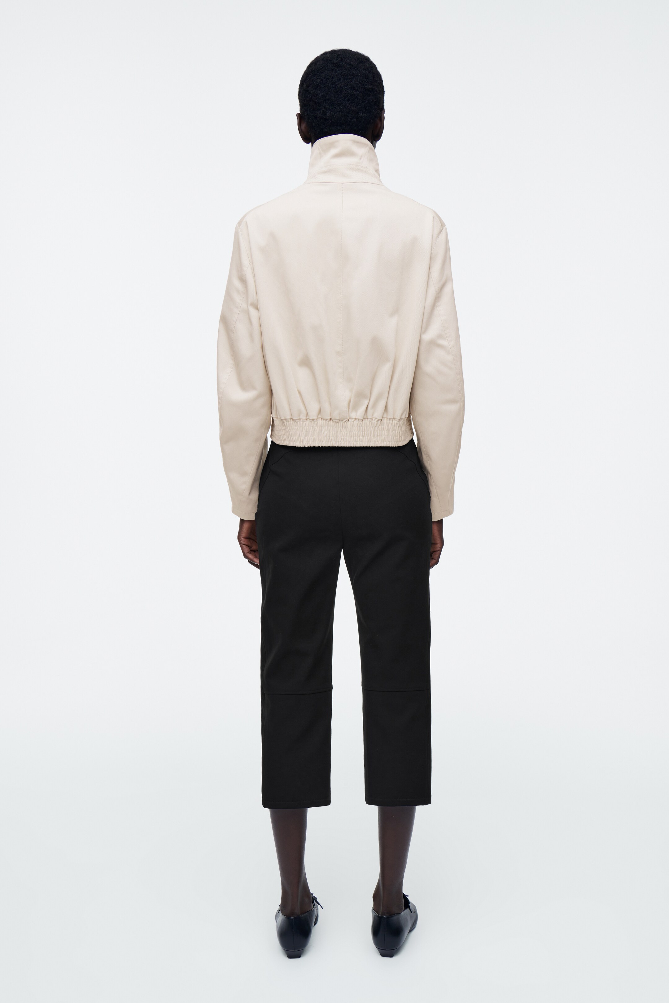 Größeres Bild ansehen: BOMBERJACKE MIT STEHKRAGEN - HELLES BEIGE - Ladies | H&M DE 6