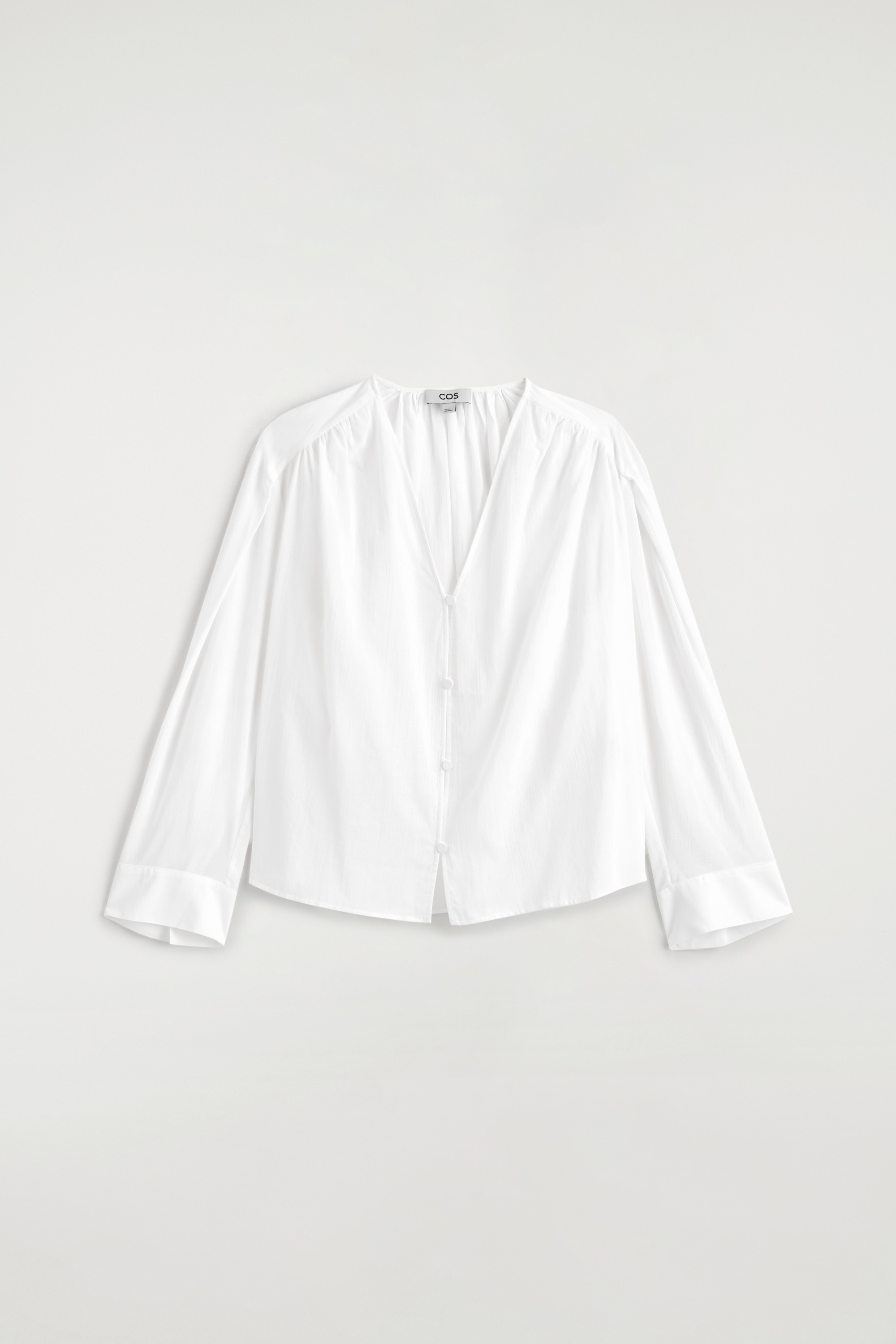 GATHERED LIGHTWEIGHT COTTON V-NECK SHIRT - לבן
