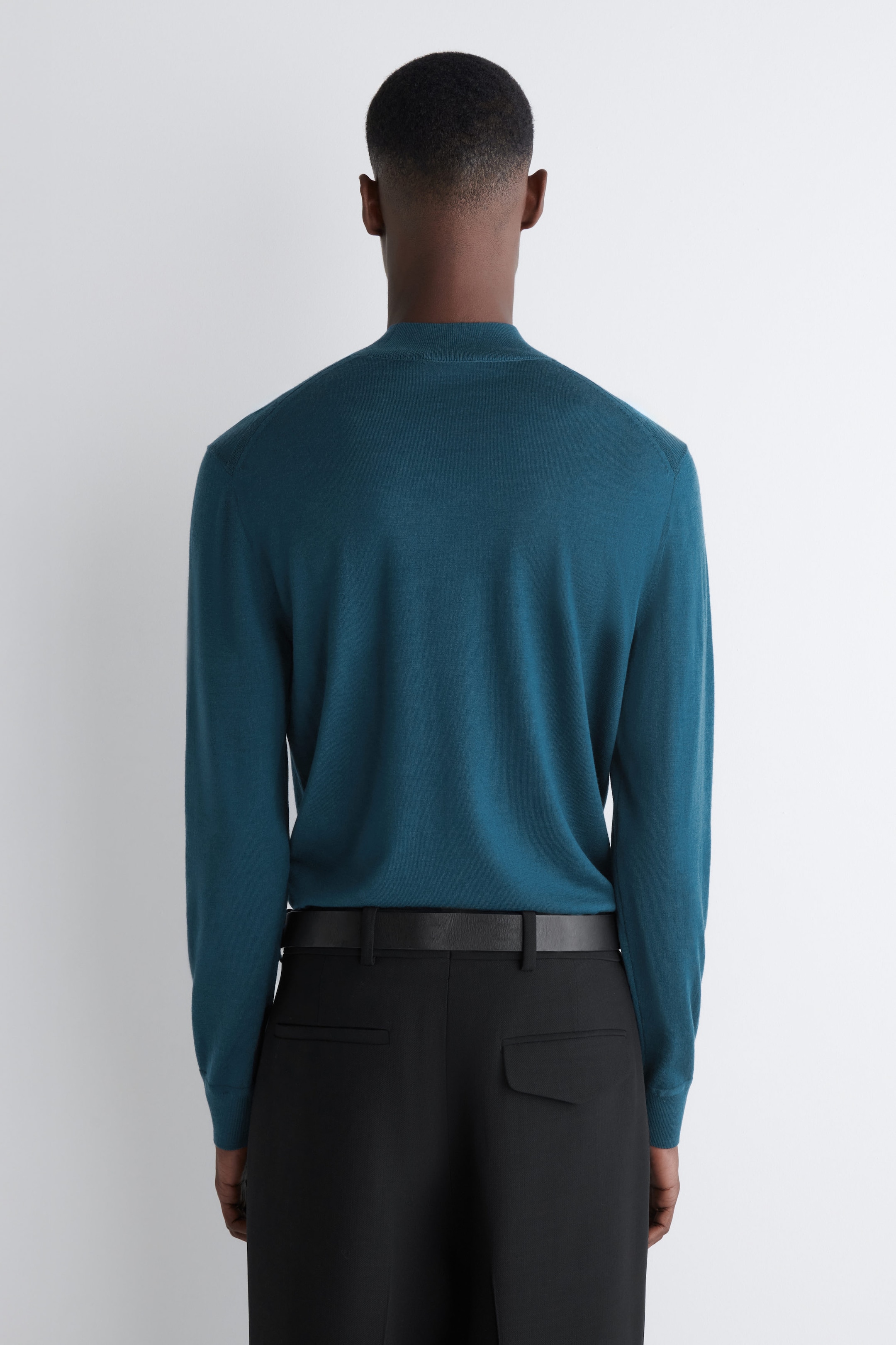 SLIM MERINO WOOL MOCK-NECK SWEATER