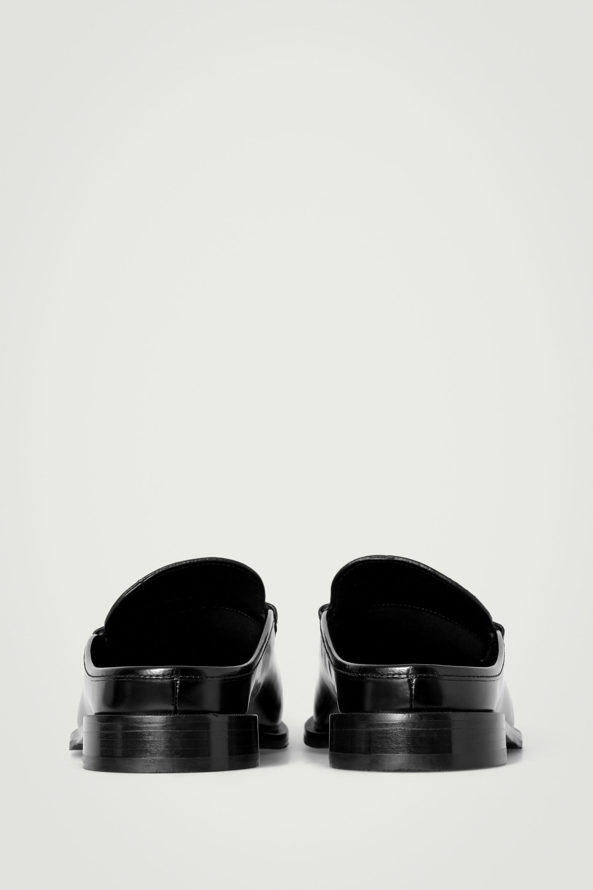 LEATHER PENNY MULES - BLACK | COS
