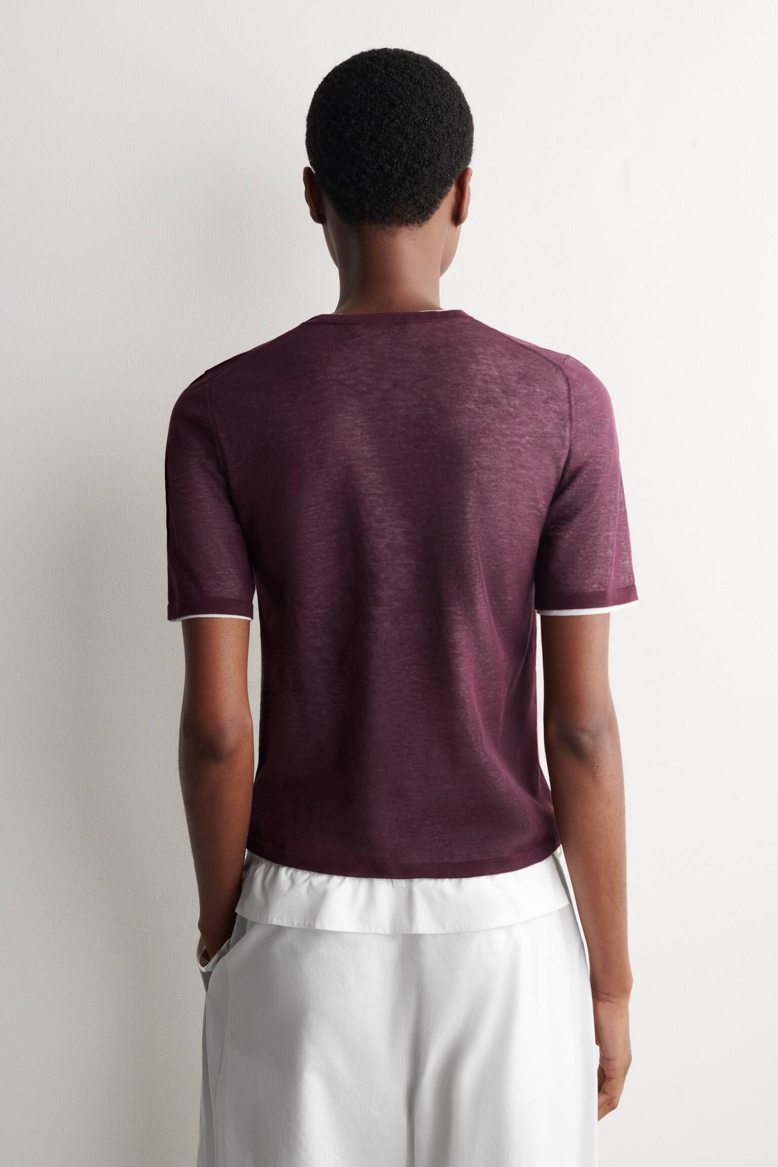 T-SHIRT I MJUK JERSEY OCH DUBBEL DESIGN - BURGUNDY/VIT - 4