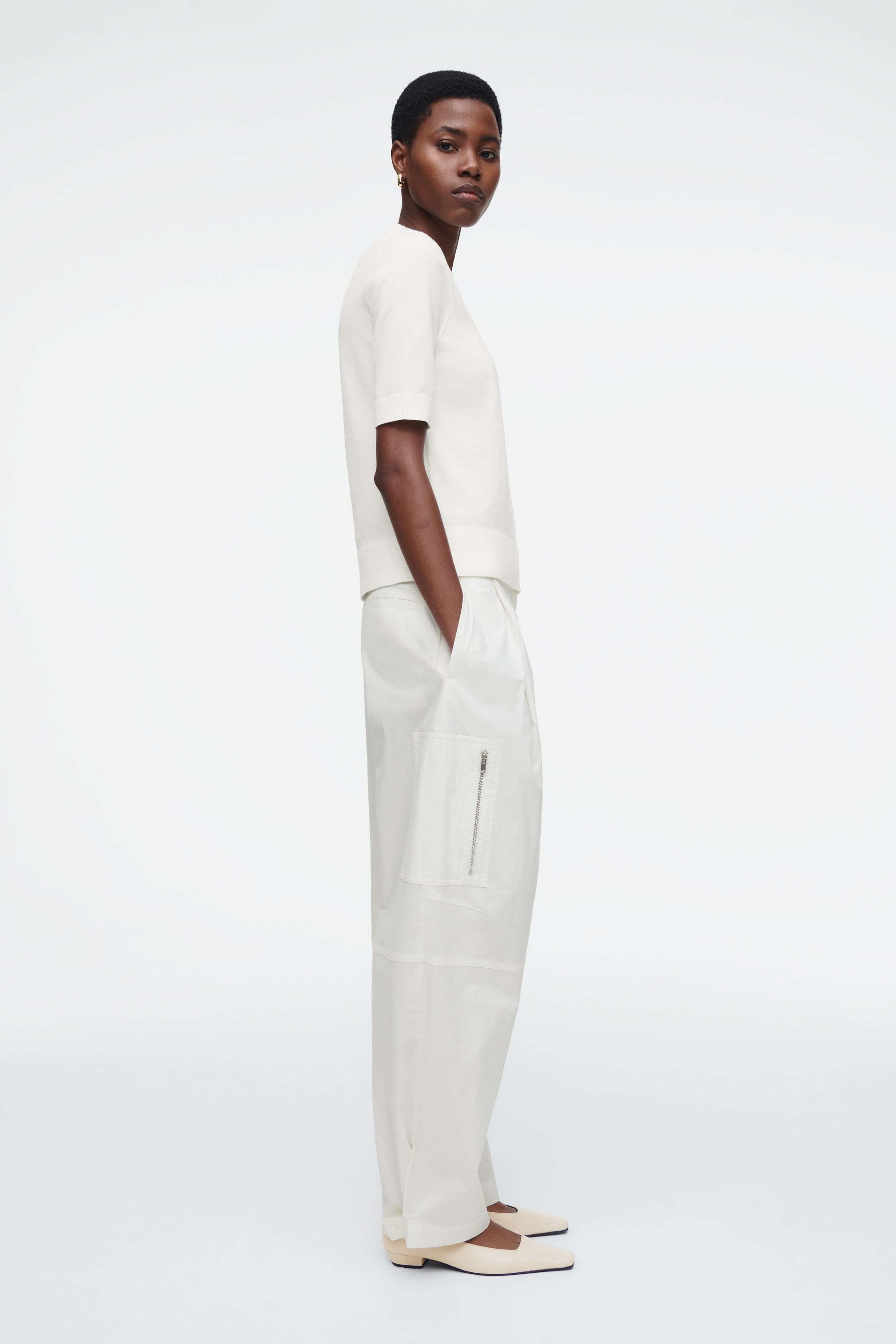View larger image: REGULAR KNITTED T-SHIRT - OFF-WHITE - Ladies | H&M GB 2