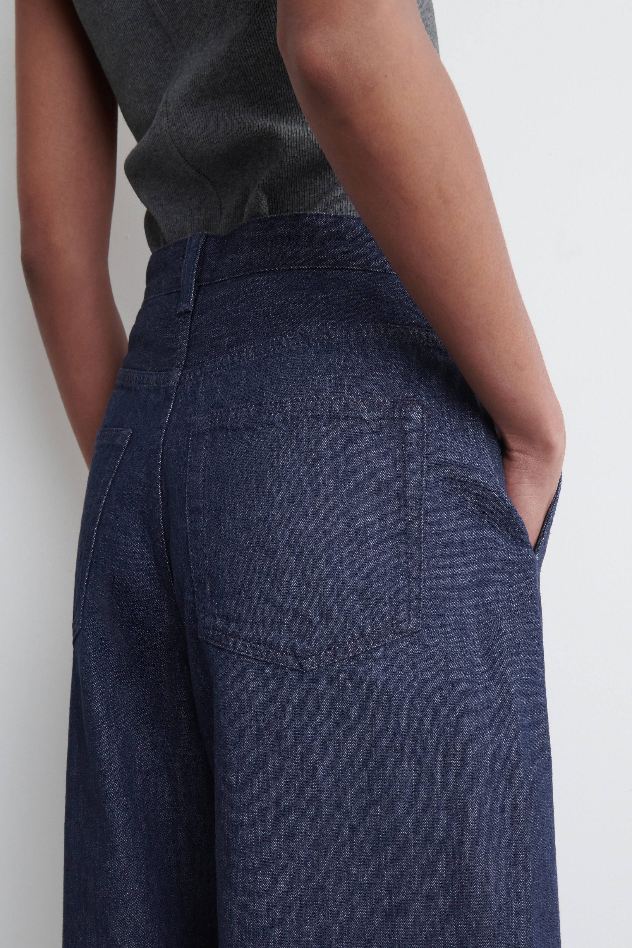 WIDE-LEG DENIM PANTS