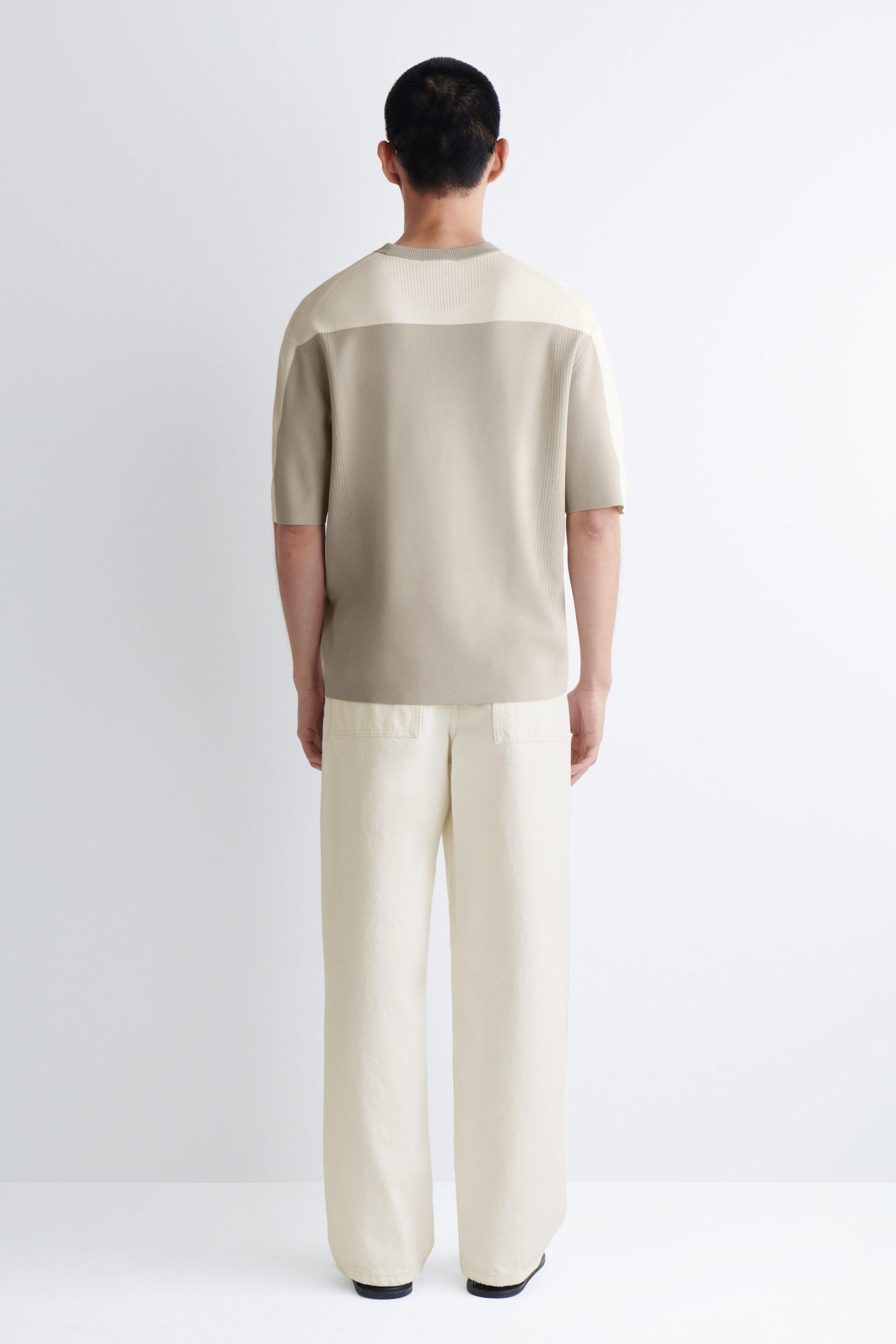 MESH-PANEL KNIT T-SHIRT