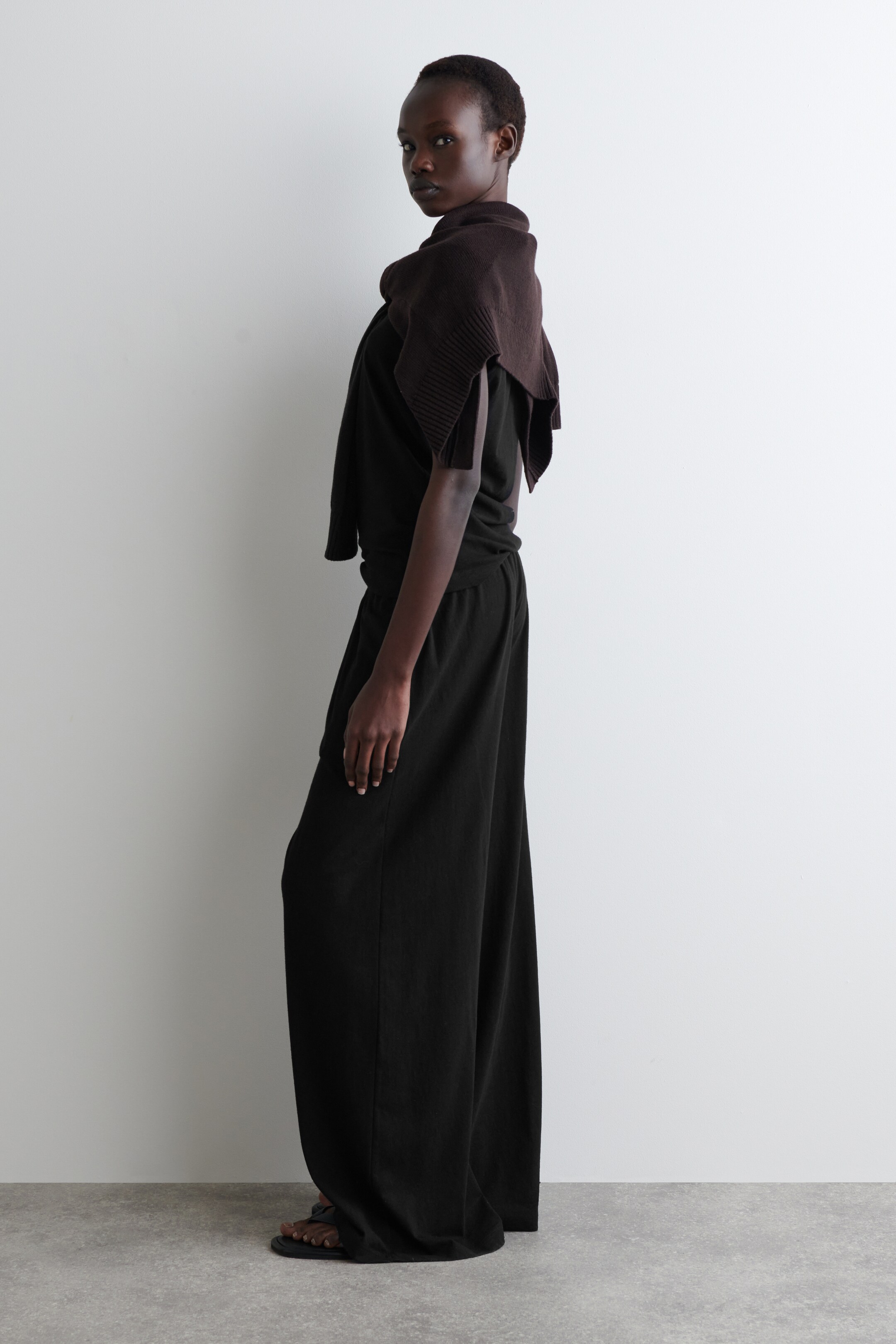 Visualizza immagine più grande: PANTALONI A GAMBA LARGA IN COTONE E LINO - NERO - DONNA | H&M IT 2