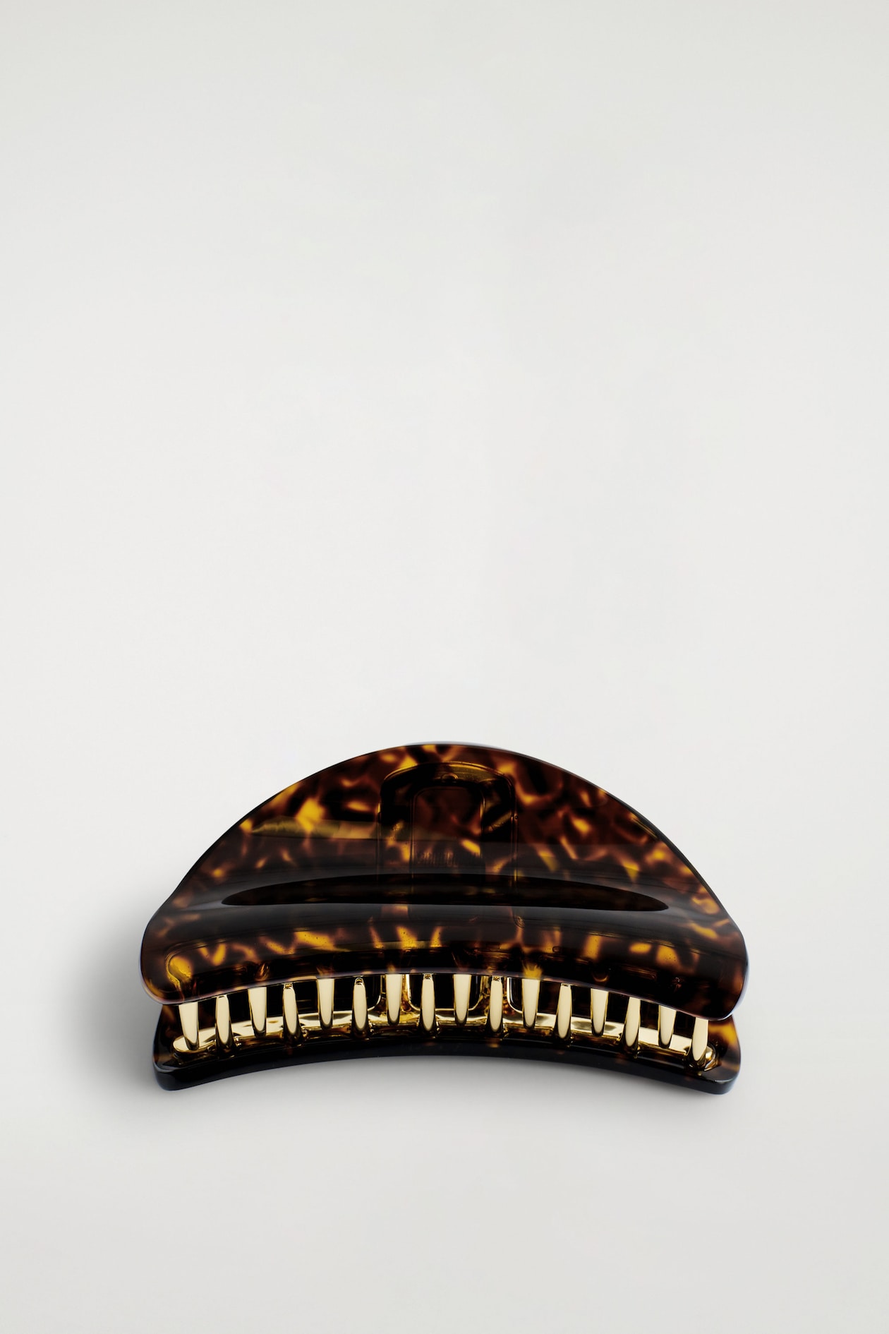 CURVED CLAW HAIR CLIP — BROWN / TORTOISESHELL