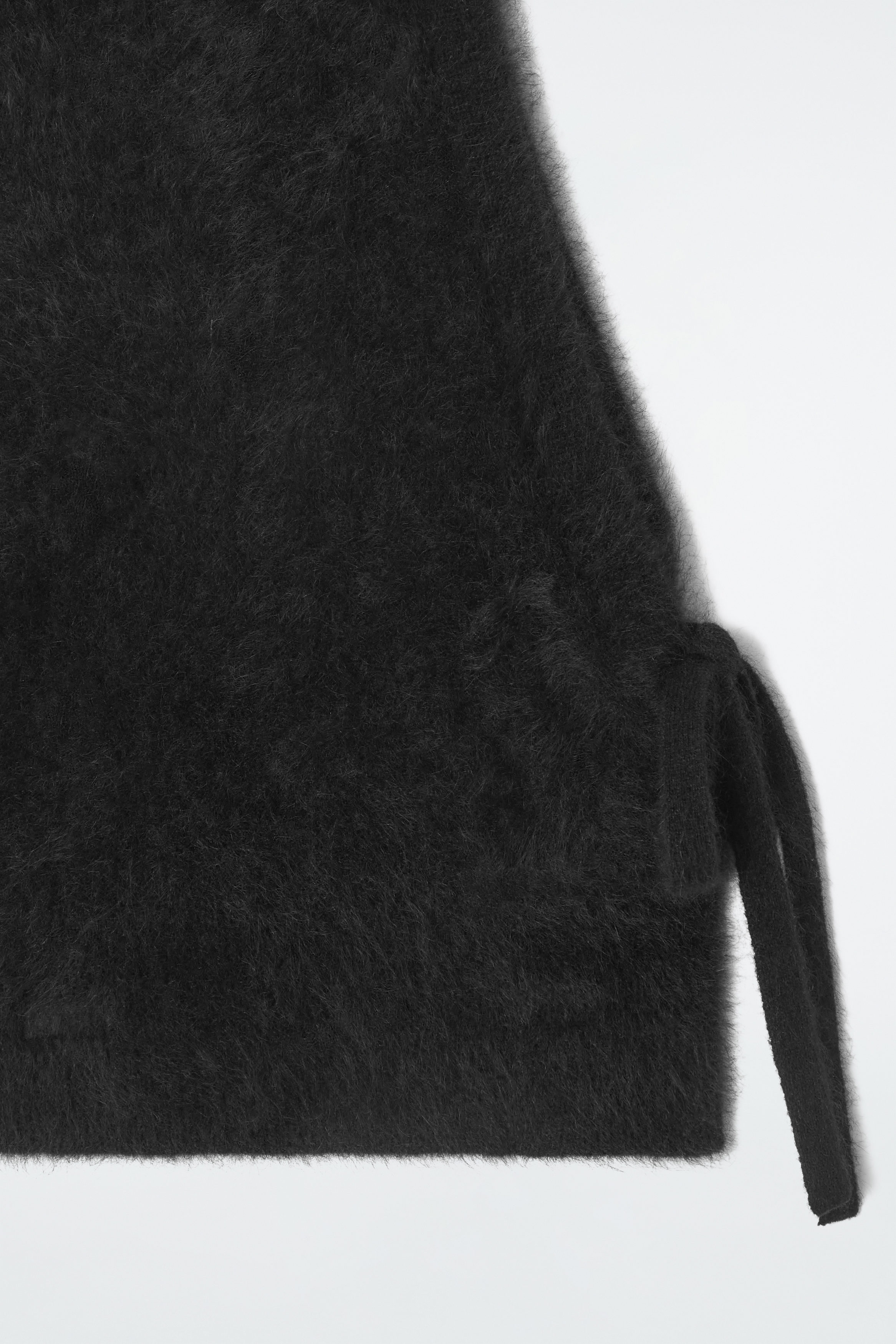 TEXTURED PURE CASHMERE BALACLAVA - BLACK | COS