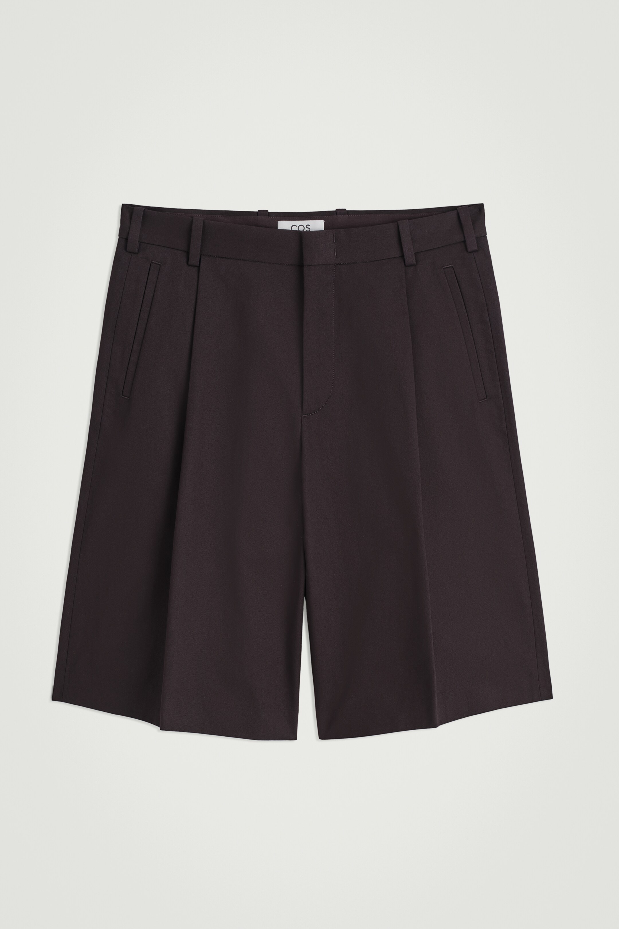 Ingrandisci l'immagine: TAILORED WIDE-LEG SHORTS - DARK BROWN - UOMO | H&M CH 6
