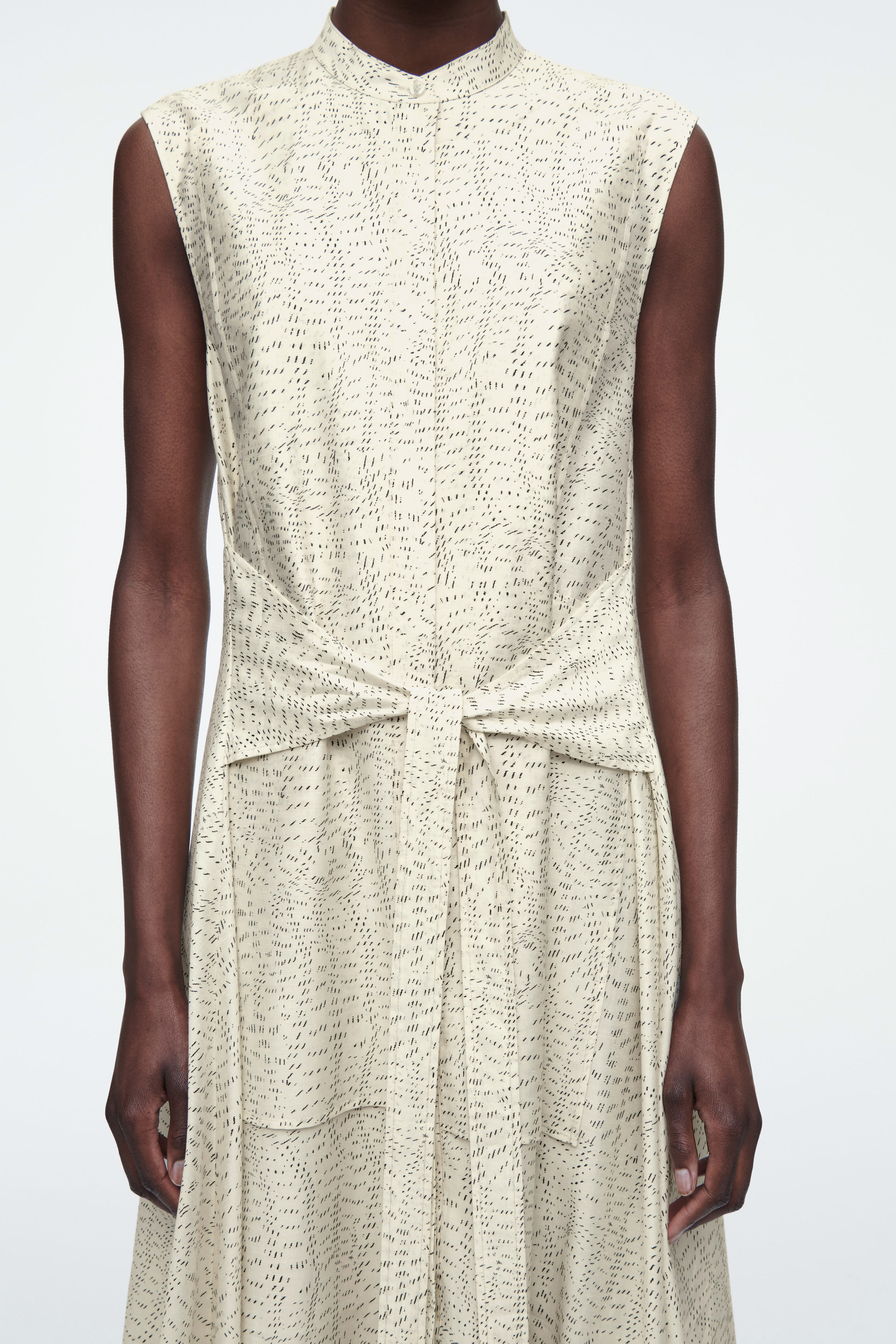 ワンピース VISCOSE MIDI DRESS PRINTED FLUID TIE-WAIST MIDI DRESS - CHAMPAGNE / PRINTED | COS
