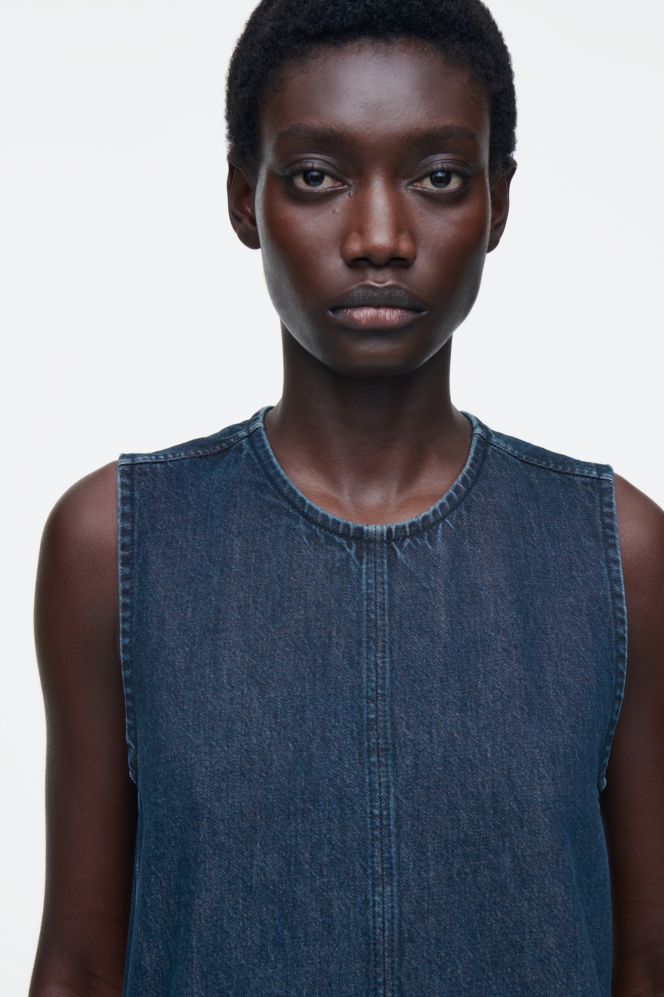 Se større billede: ÆRMELØS MIDIKJOLE I DENIM - BLÅ - DAME | H&M DK 5