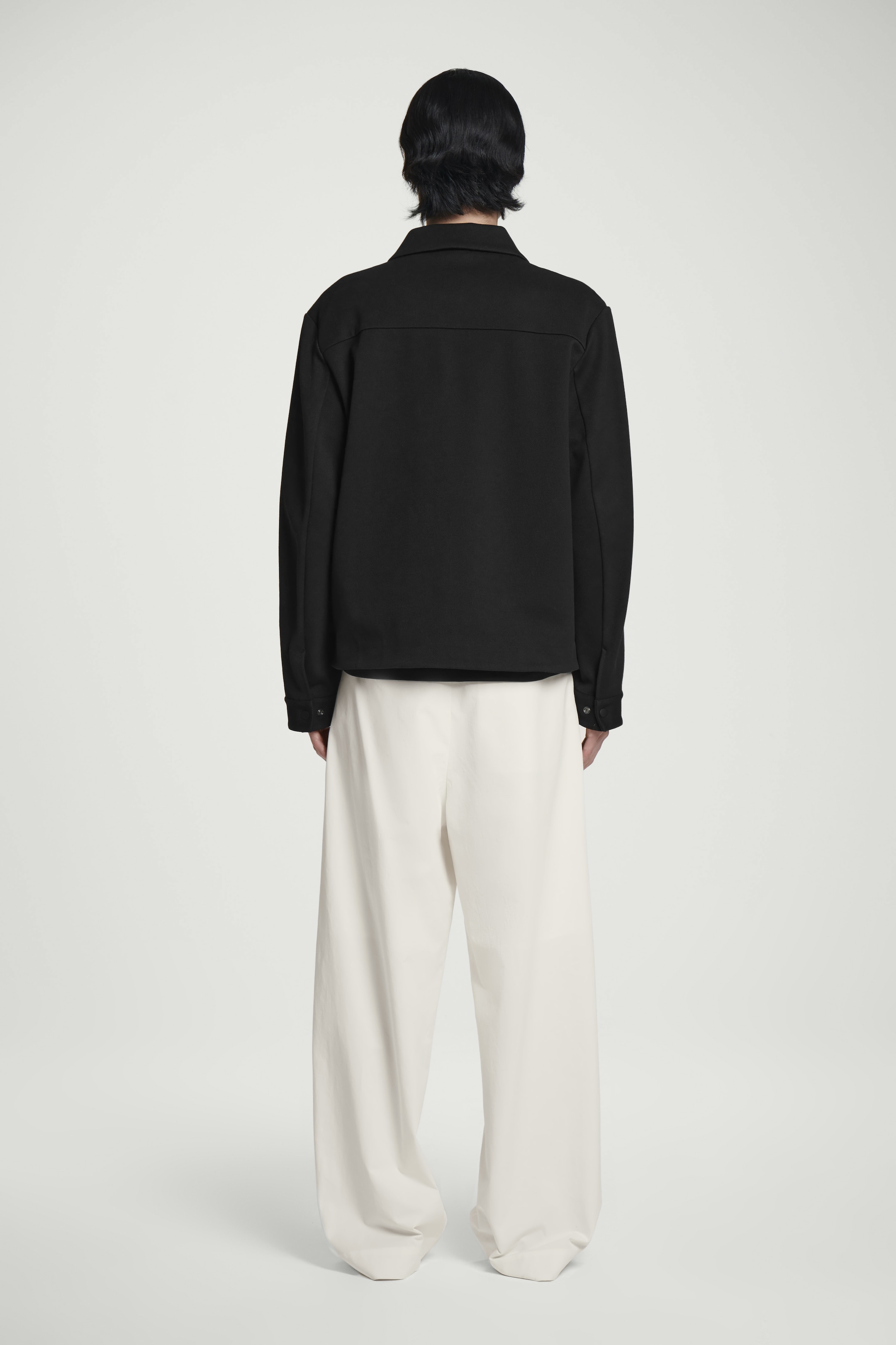 Visualizza immagine più grande: GIACCA A CAMICIA IN TWILL DI JERSEY - NERO - UOMO | H&M IT 4
