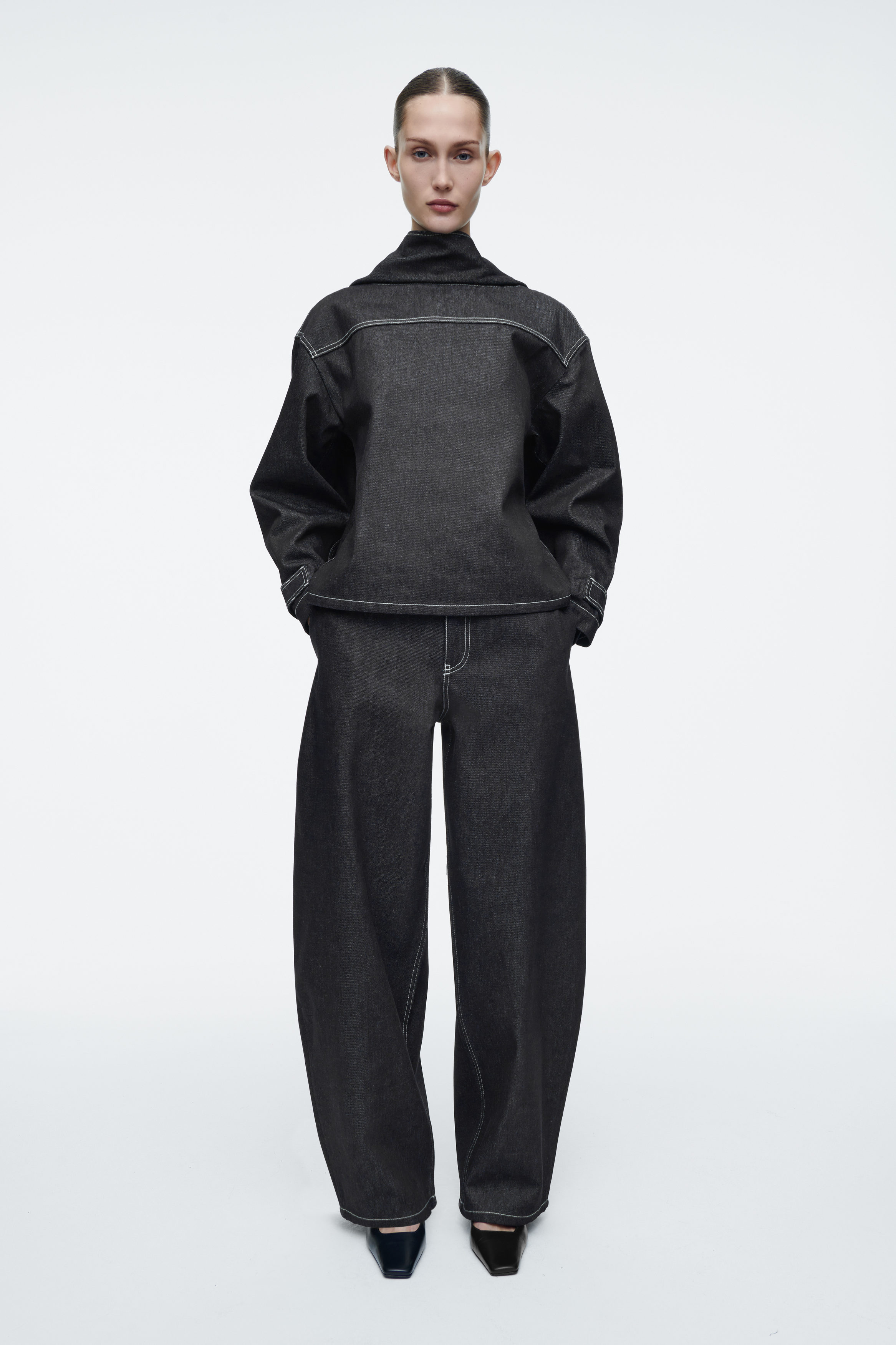デニム・ジーパン INDIGO BARREL LEG JEANS True Indigo Barrel Leg Jeans - Women's Straight Leg Jeans
