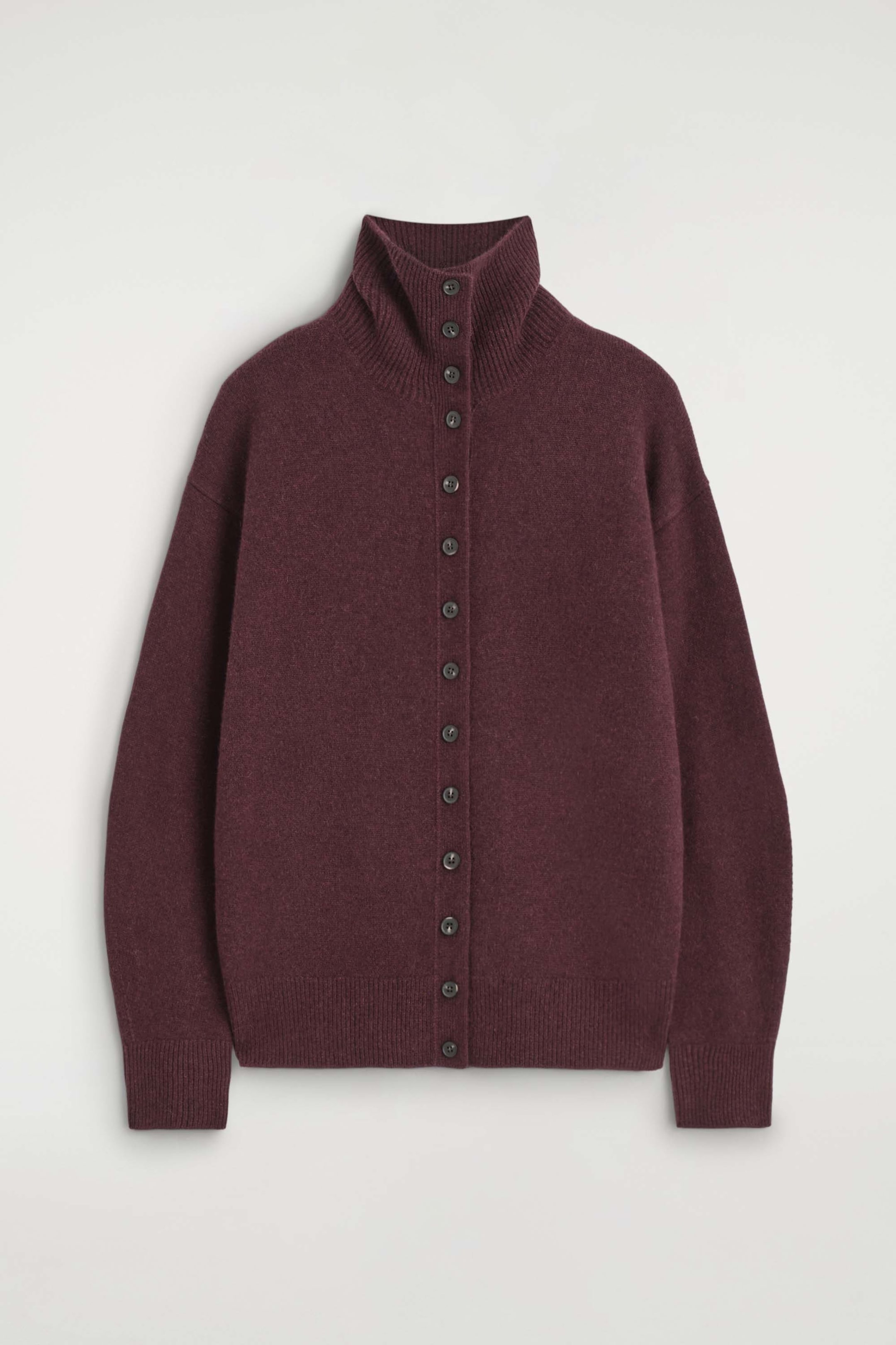 CÁRDIGAN ESCULPIDO 100% CASHMERE CUELLO ALTO