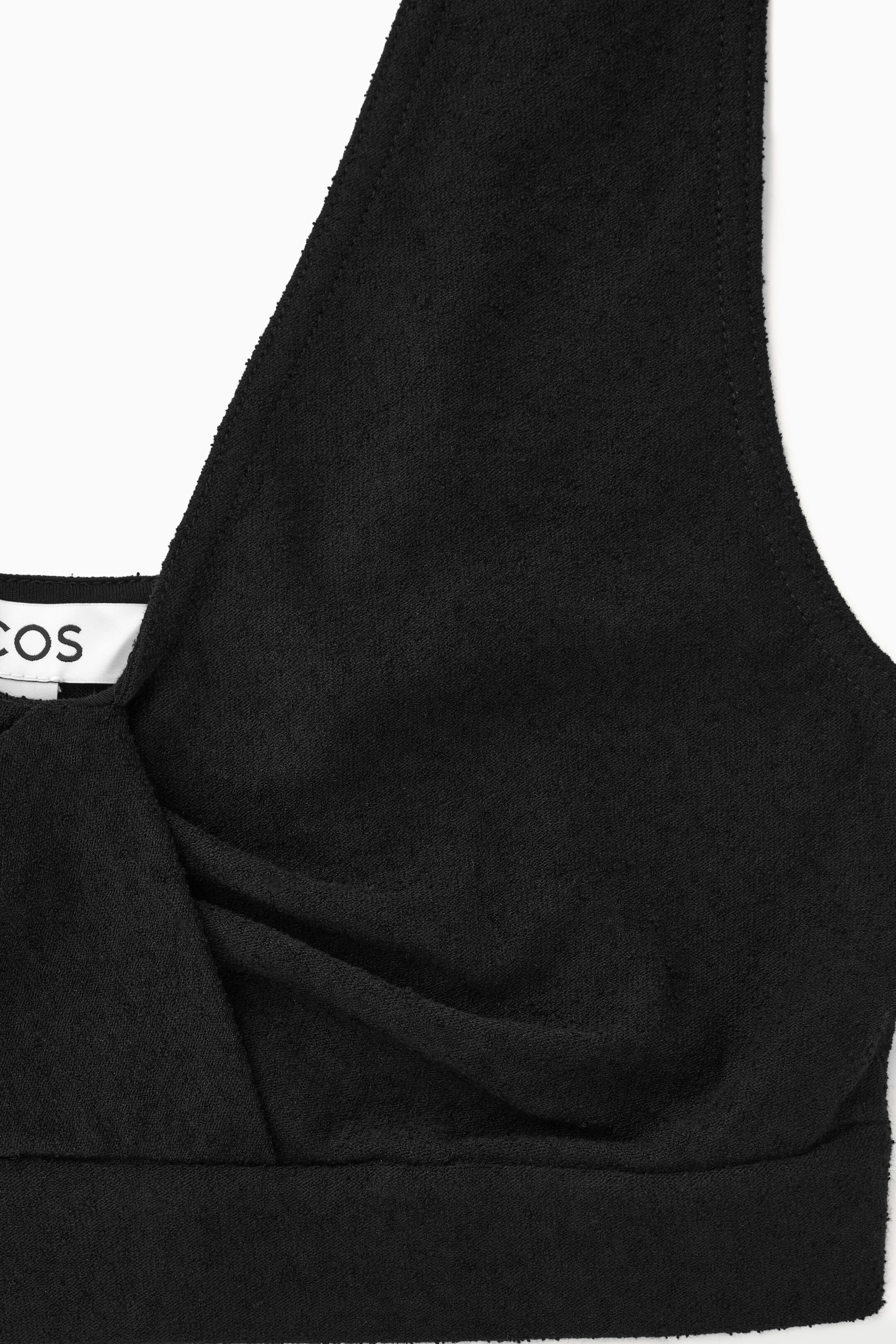 StillMedia/DescriptiveDetail